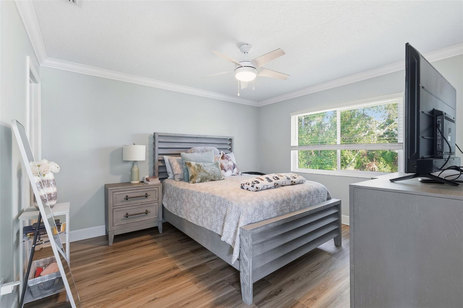 EAGLESWOOD CONDO - Residential