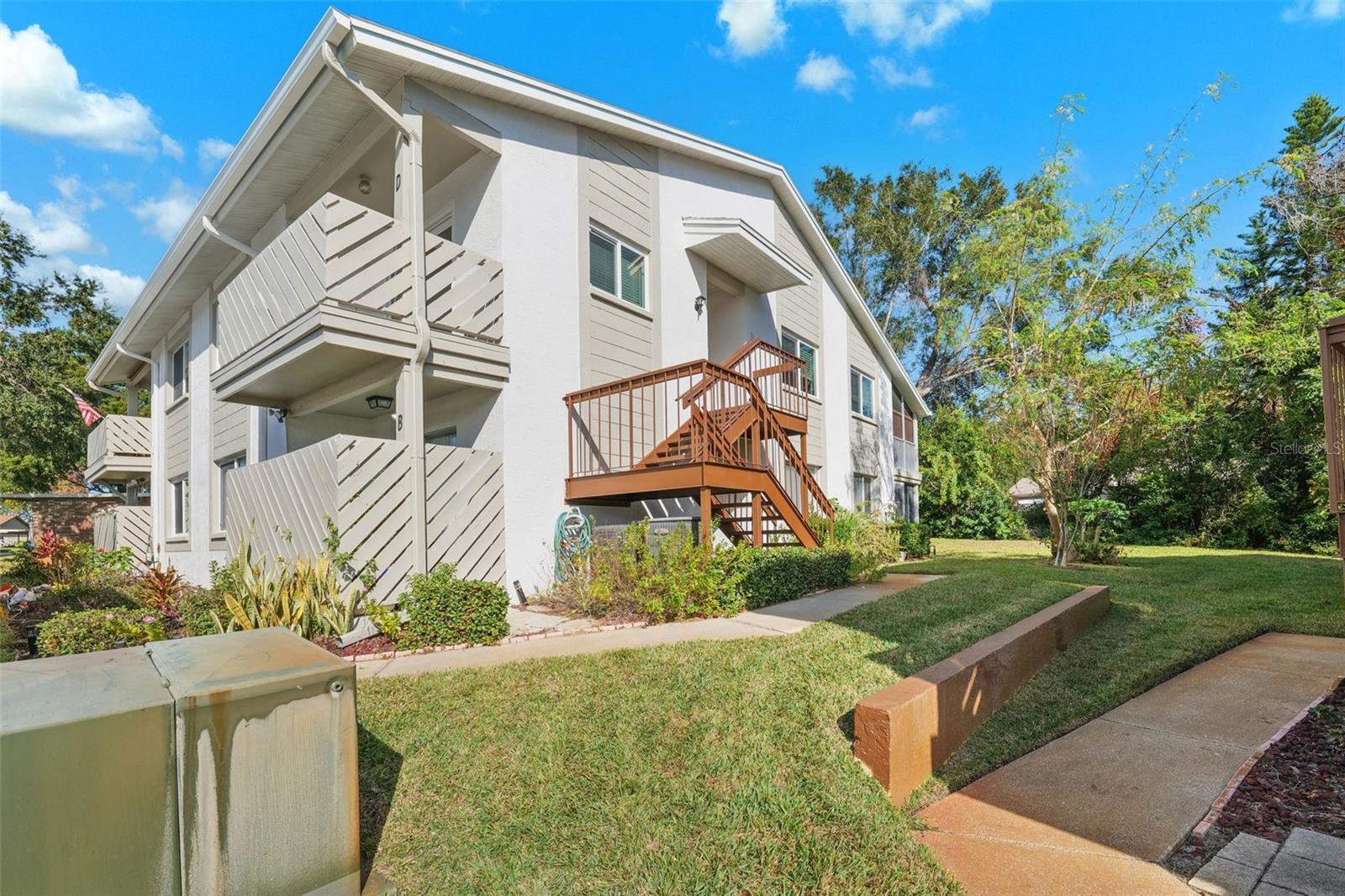 EAGLESWOOD CONDO - Residential