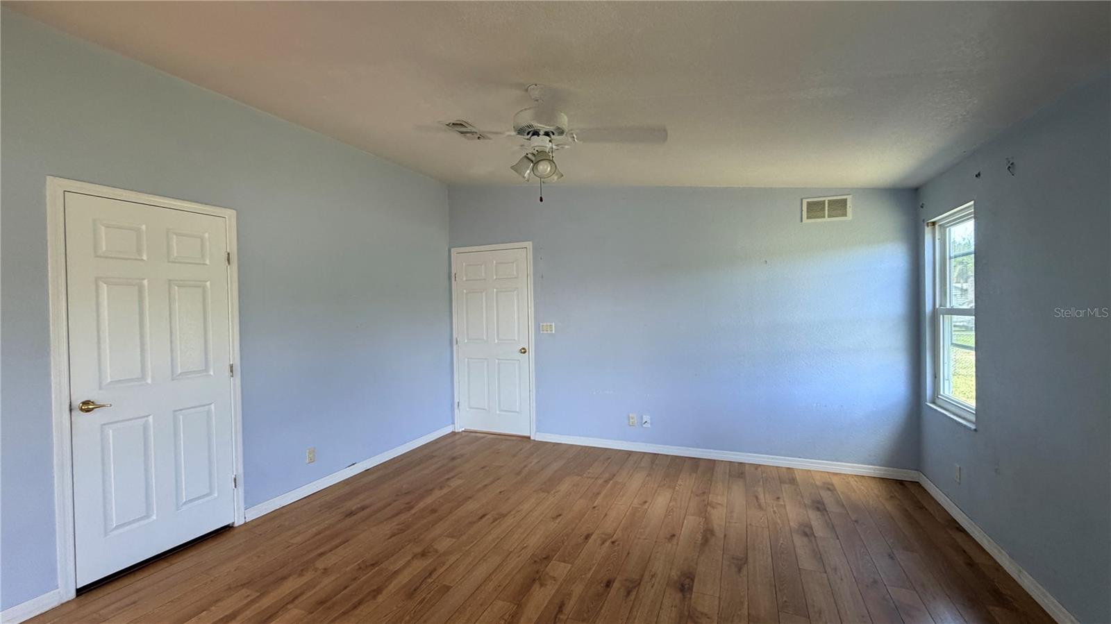 HUNTERS RIDGE - Residential