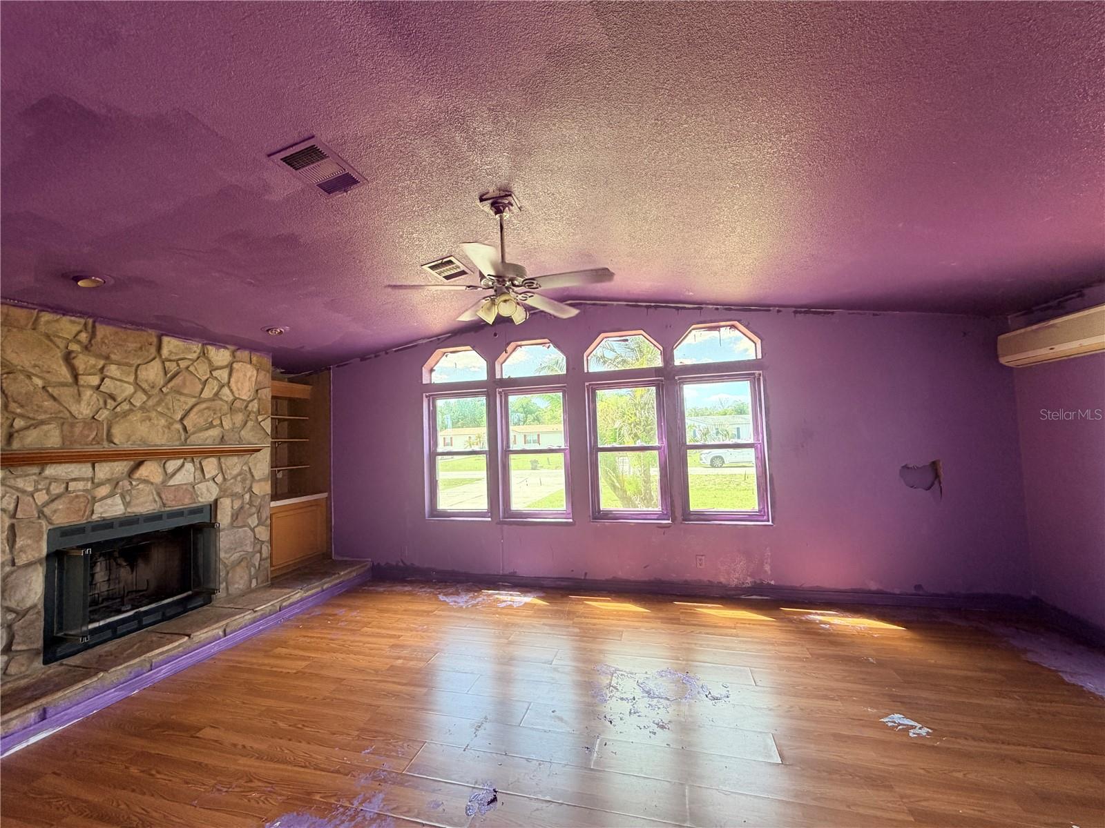 HUNTERS RIDGE - Residential