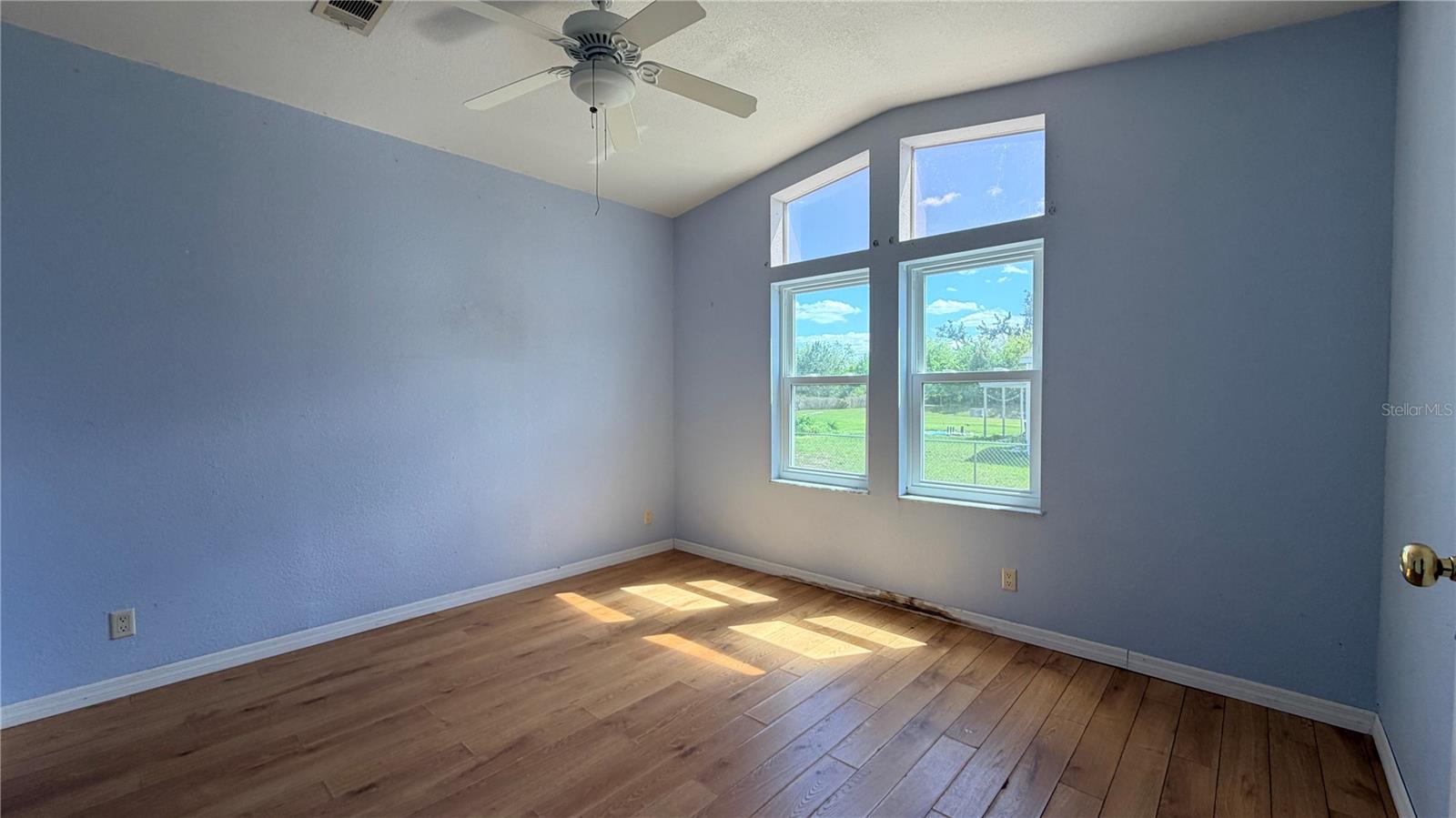 HUNTERS RIDGE - Residential