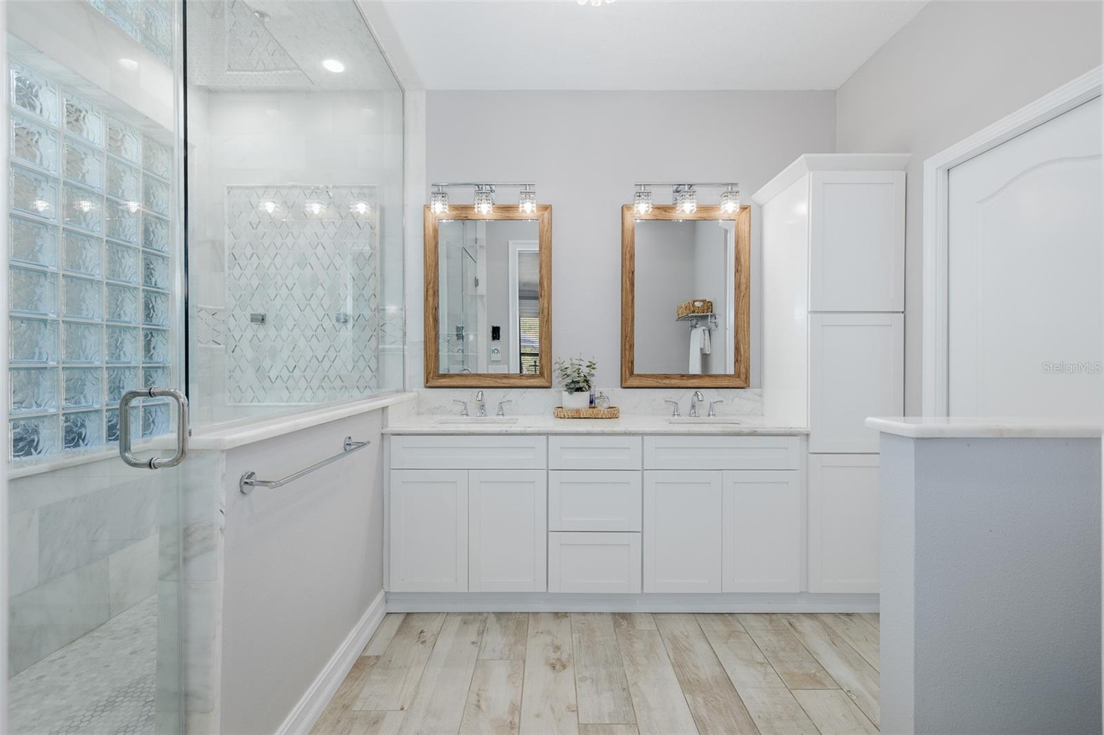 SUNCOAST LAKES PH 02 - Residential