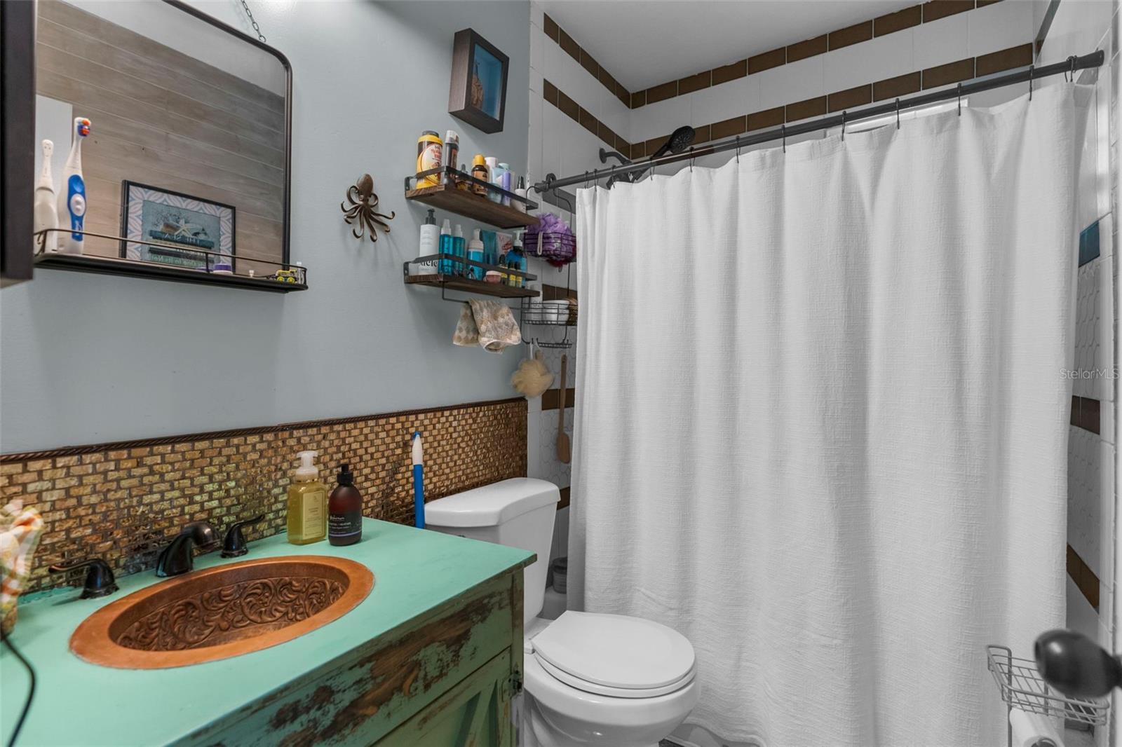 SPRING HILL - Residential