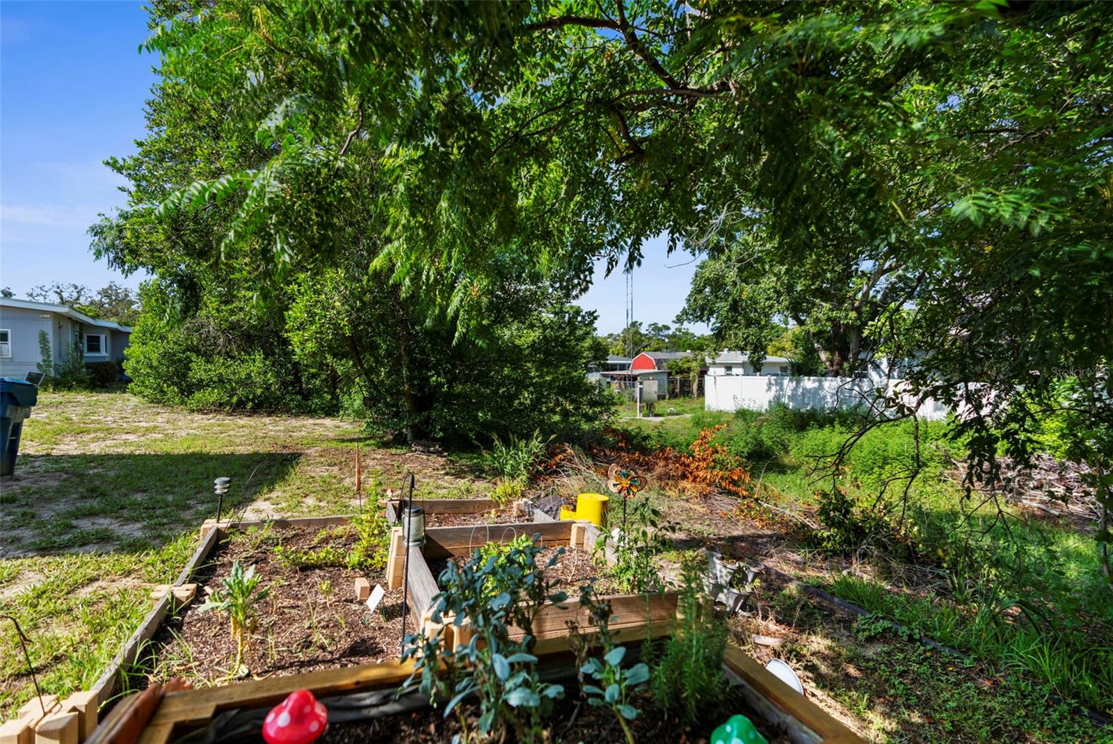 SPRING HILL - Residential