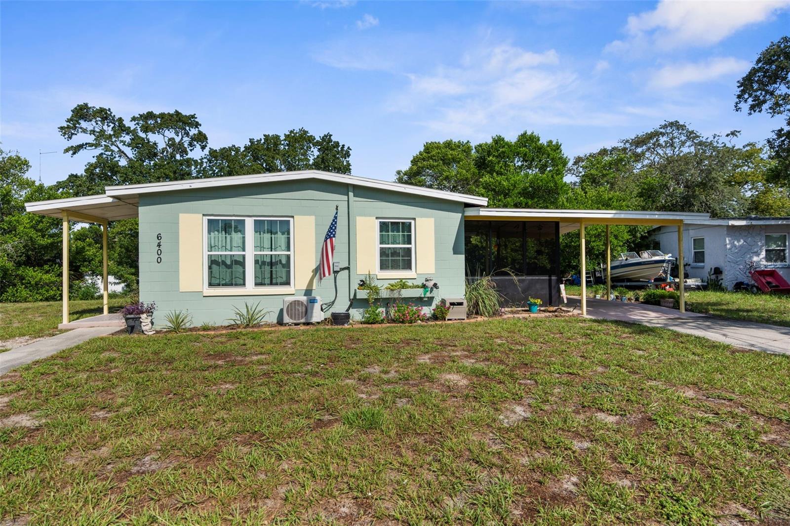 SPRING HILL - Residential
