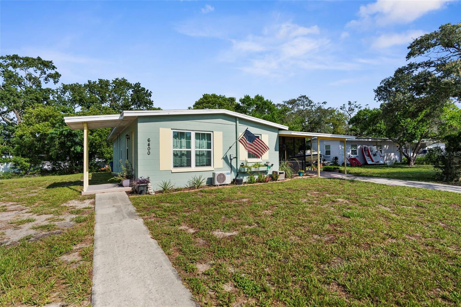 SPRING HILL - Residential