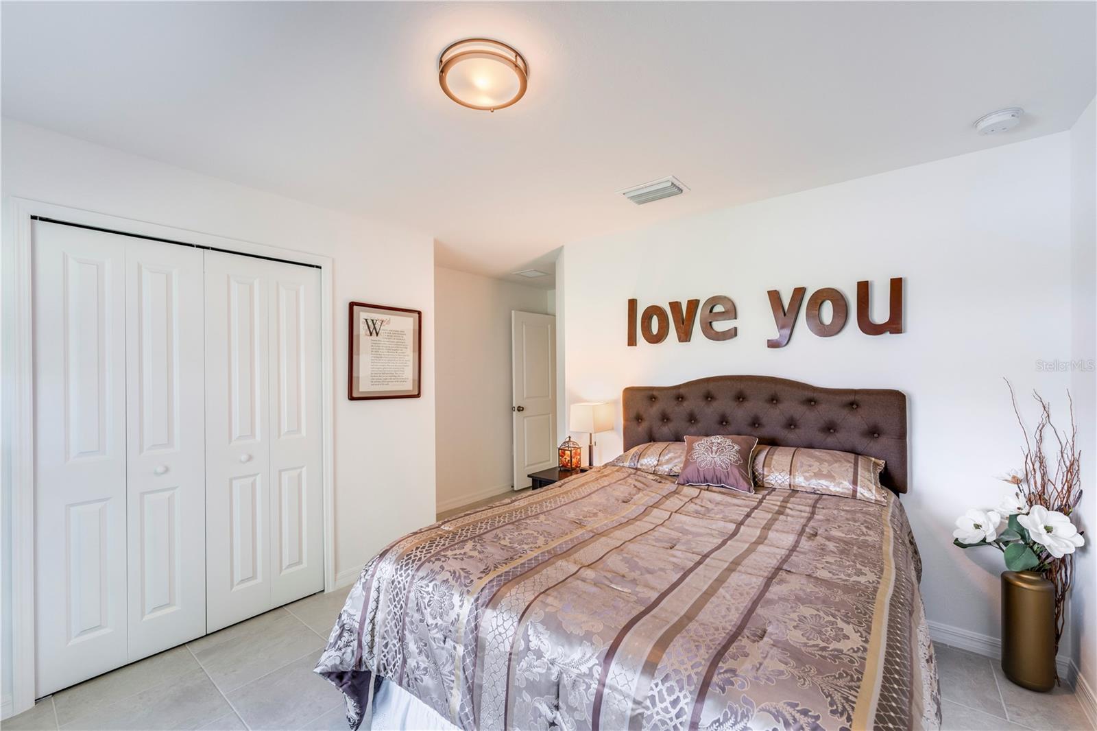 OAKVIEW - Residential