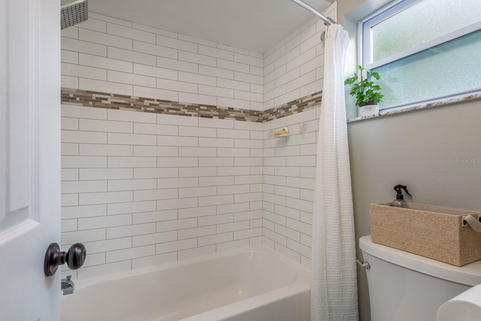 LAKE ST GEORGE-UNIT 1 - Residential