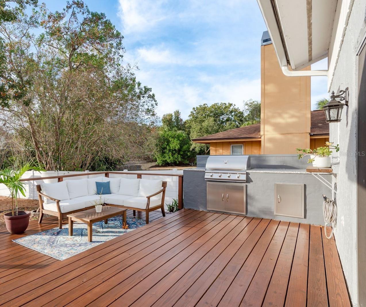 LAKE ST GEORGE-UNIT 1 - Residential