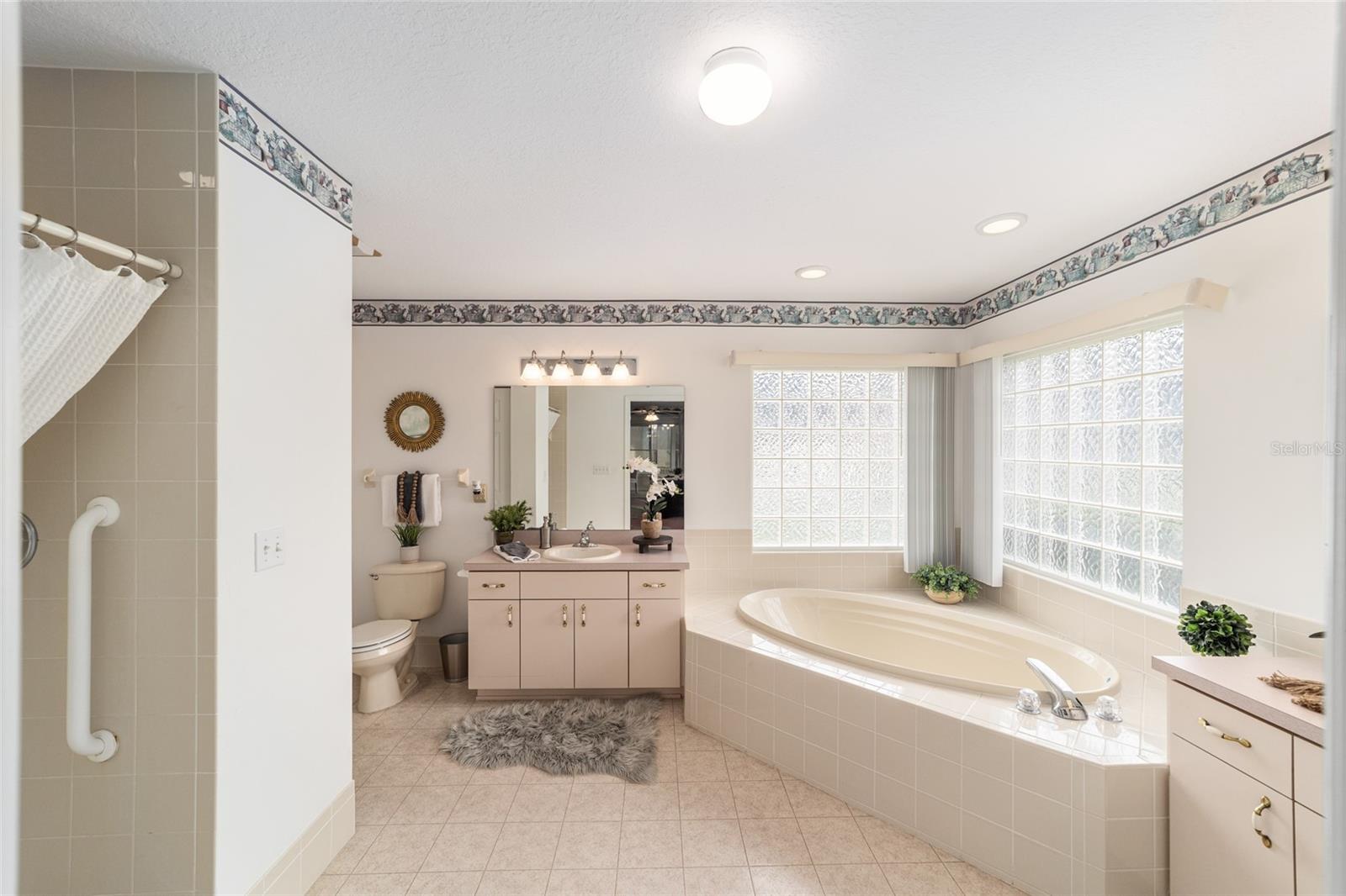 SPRUCE CREEK GOLF AND COUNTRY CLUB - Residential