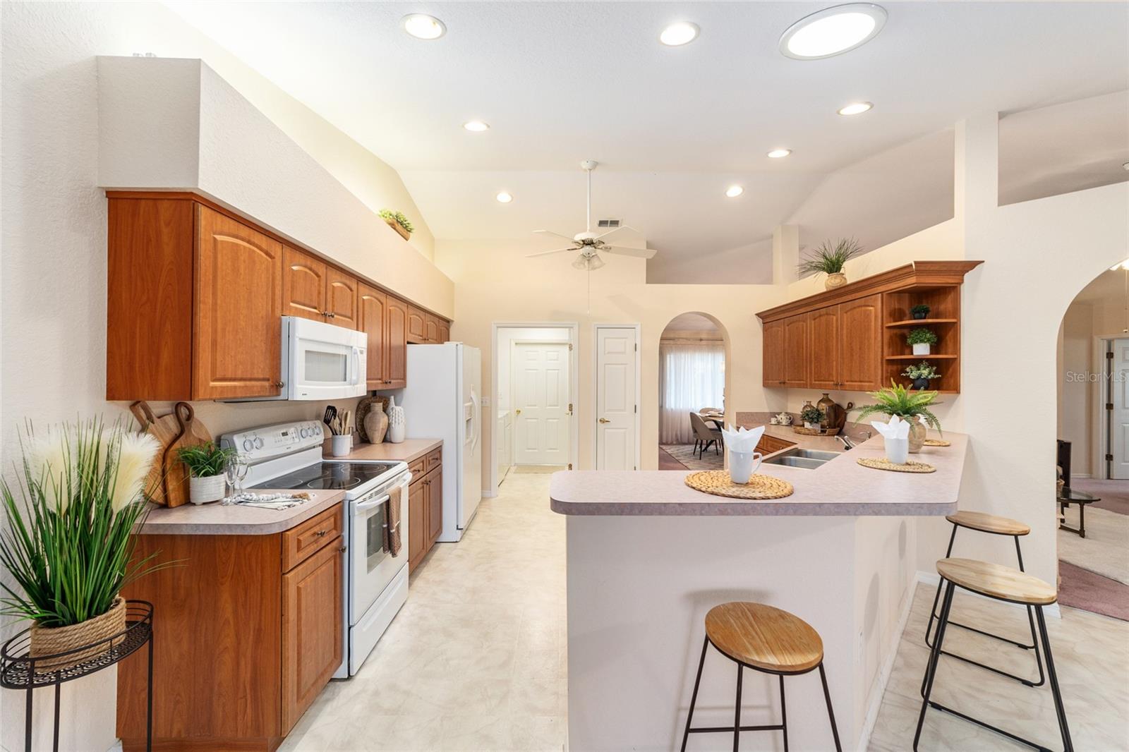 SPRUCE CREEK GOLF AND COUNTRY CLUB - Residential