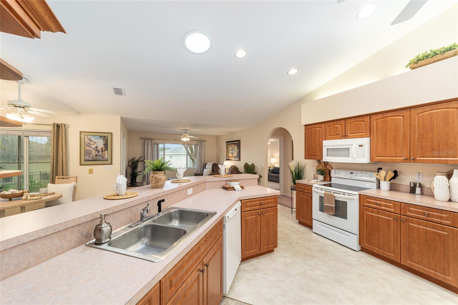 SPRUCE CREEK GOLF AND COUNTRY CLUB - Residential