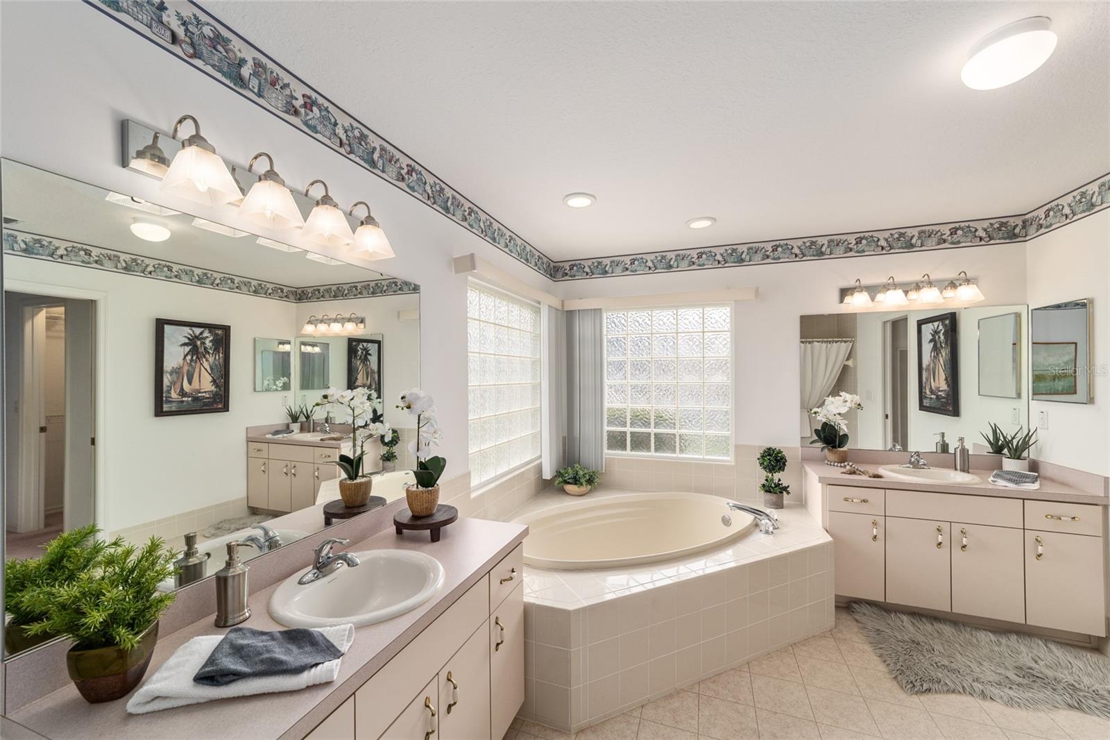 SPRUCE CREEK GOLF AND COUNTRY CLUB - Residential