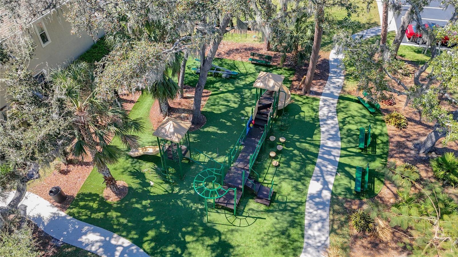 FISHHAWK RANCH TWNHMS PH - Residential