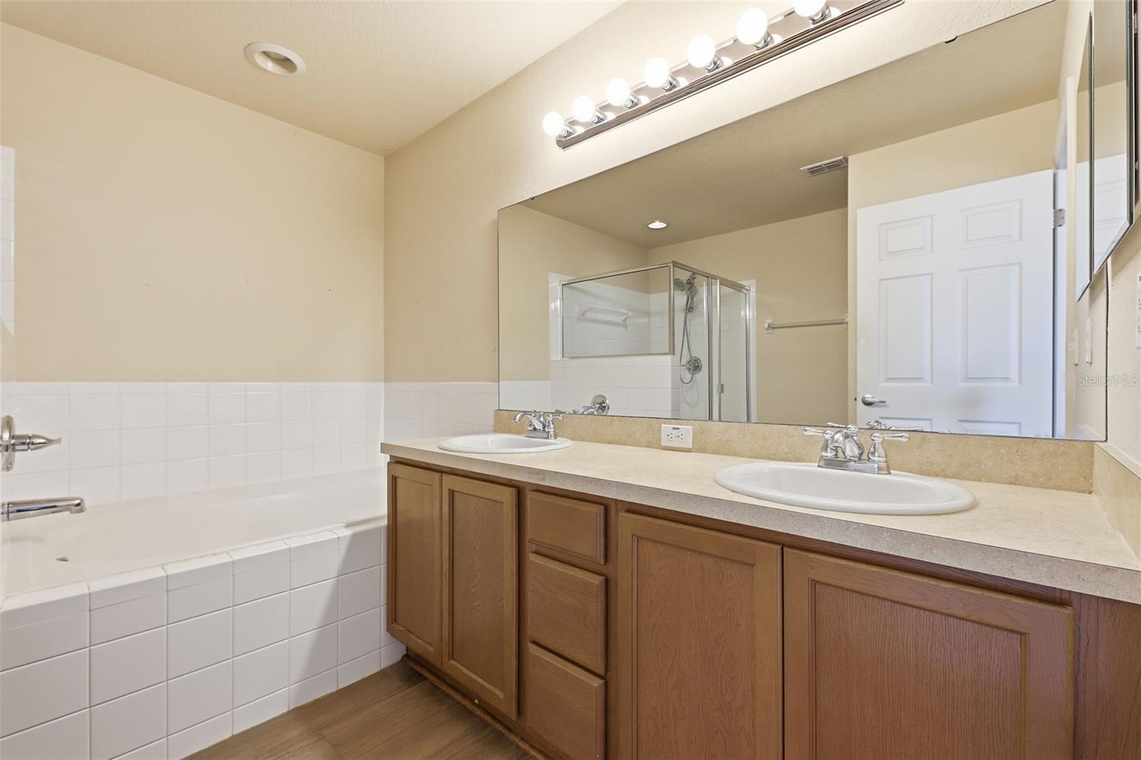 MYSTERY RDG - Residential