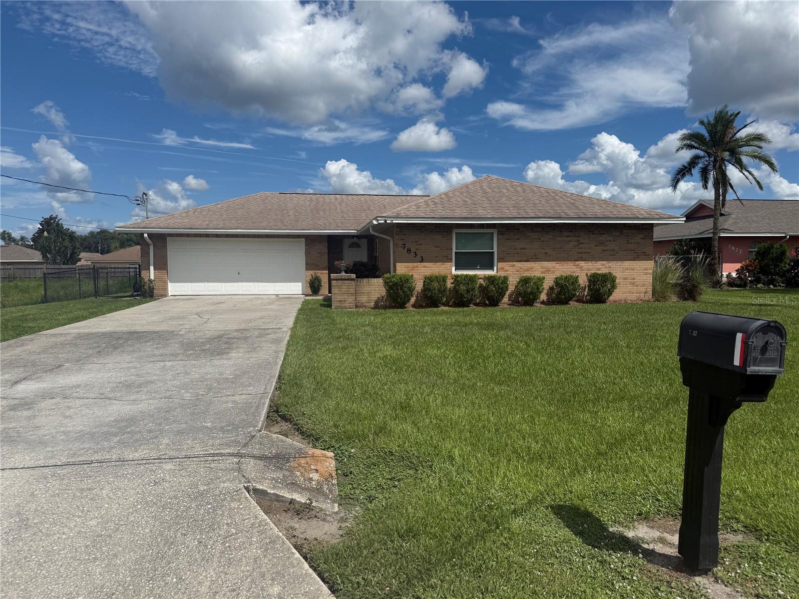 Charming 3/2 home in North Lakeland! Discover comfort and style in this beautifully updated home featuring fresh exterior paint and new windows throughout! The spacious kitchen boasts elegant granite counter tops and a very spacious walk in pantry! The primary bedroom offers a walk in closet providing extra storage space. Enjoy peace of mind with a newer hot water tank and a roof that is only 4 years old. This home combines modern upgrades with cozy living! Walk out the new sliding glass doors to a fully fenced in back yard! Check out the new epoxy coating on the garage floor, easy maintenance! The Exterior offers mature landscaping and extra space for parking! Don't miss out- call today for your private showing!
***MORE PICTURES COMING SOON!