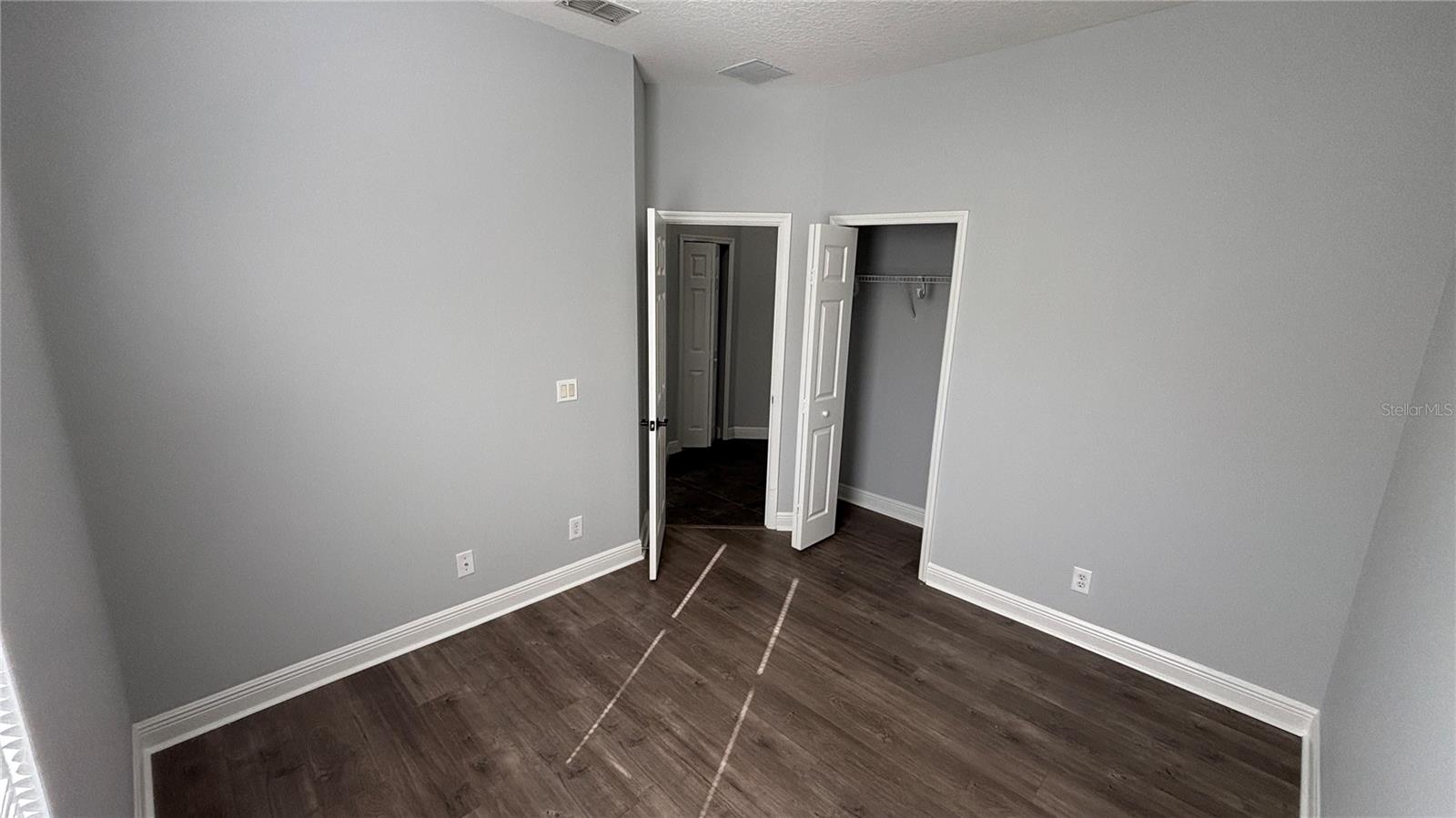 WATERFORD TRLS PH I - Residential Lease