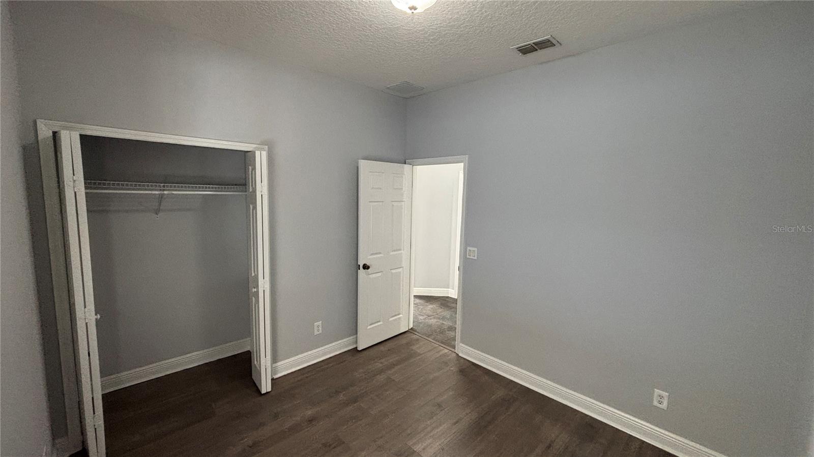 WATERFORD TRLS PH I - Residential Lease