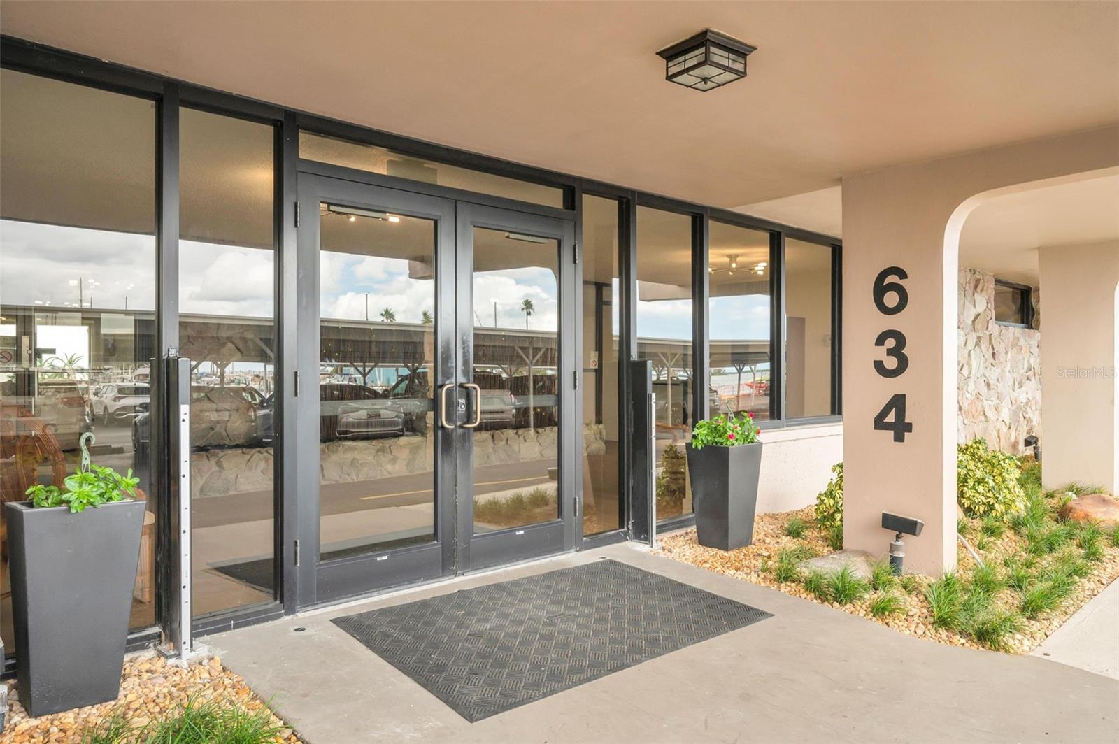 EDGEWATER ARMS 4TH CONDO - Residential