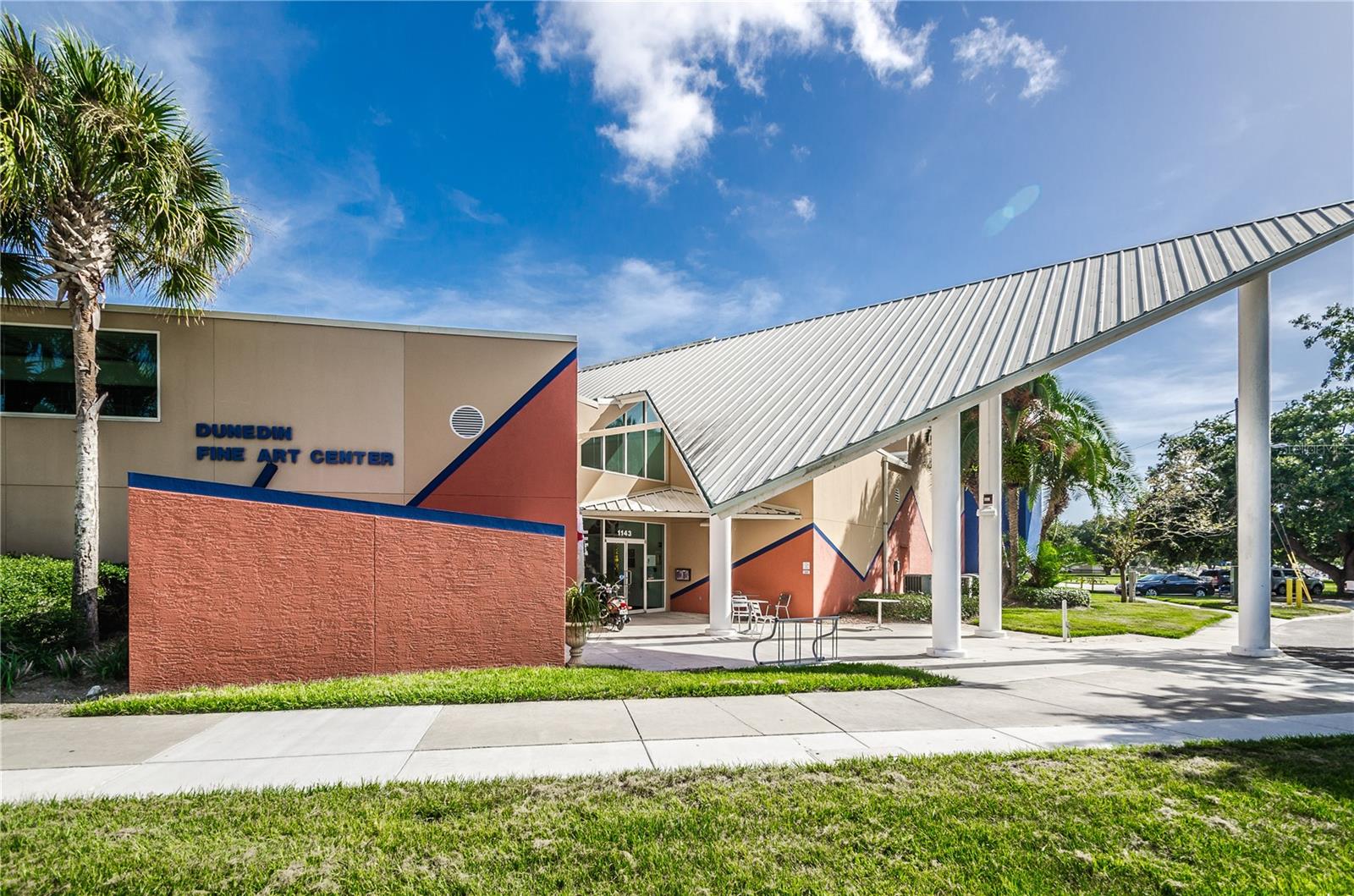 EDGEWATER ARMS 4TH CONDO - Residential