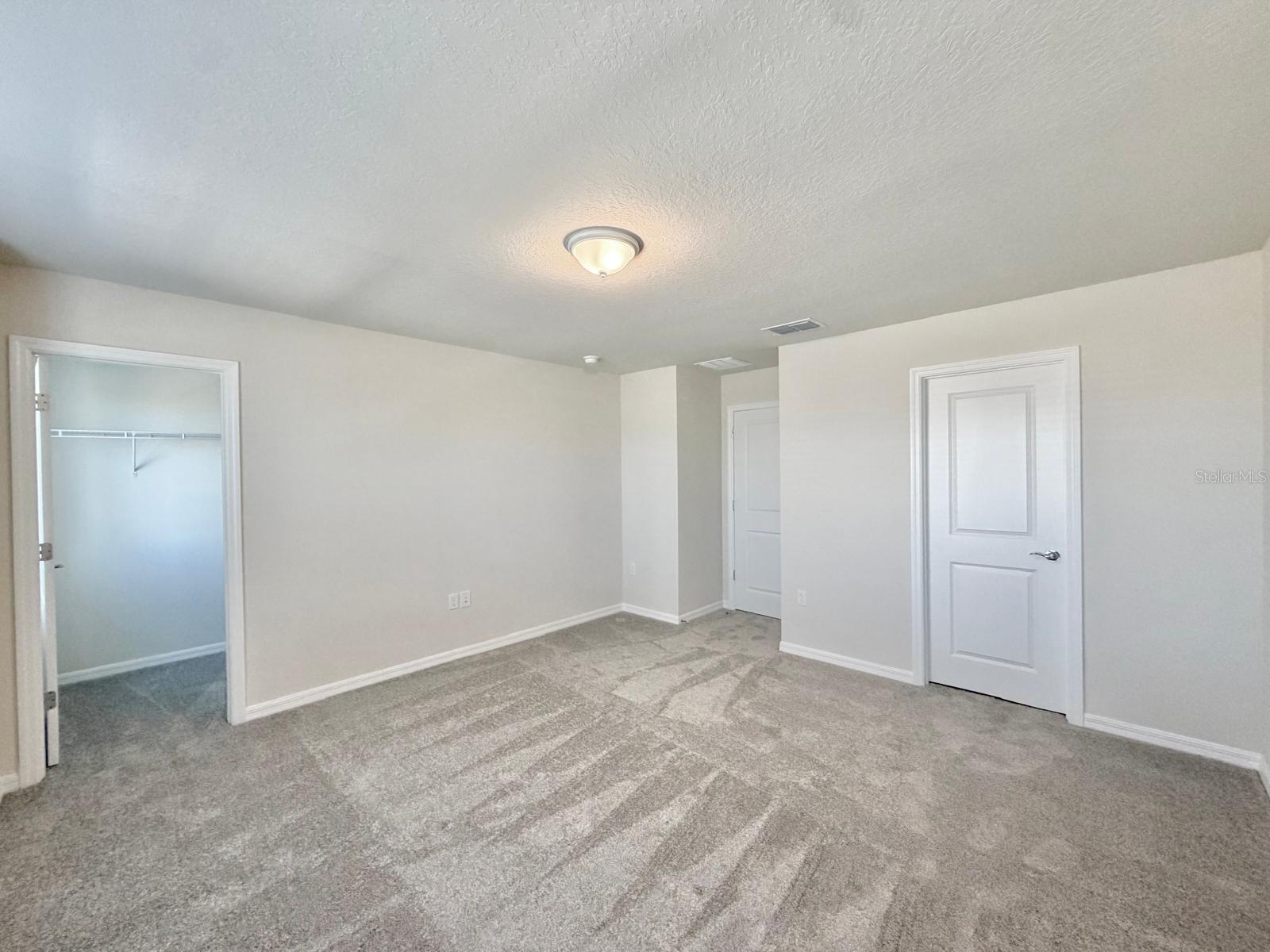 SILVERLEAF OAKS AT HAMLIN PHASE 3A - Residential Lease