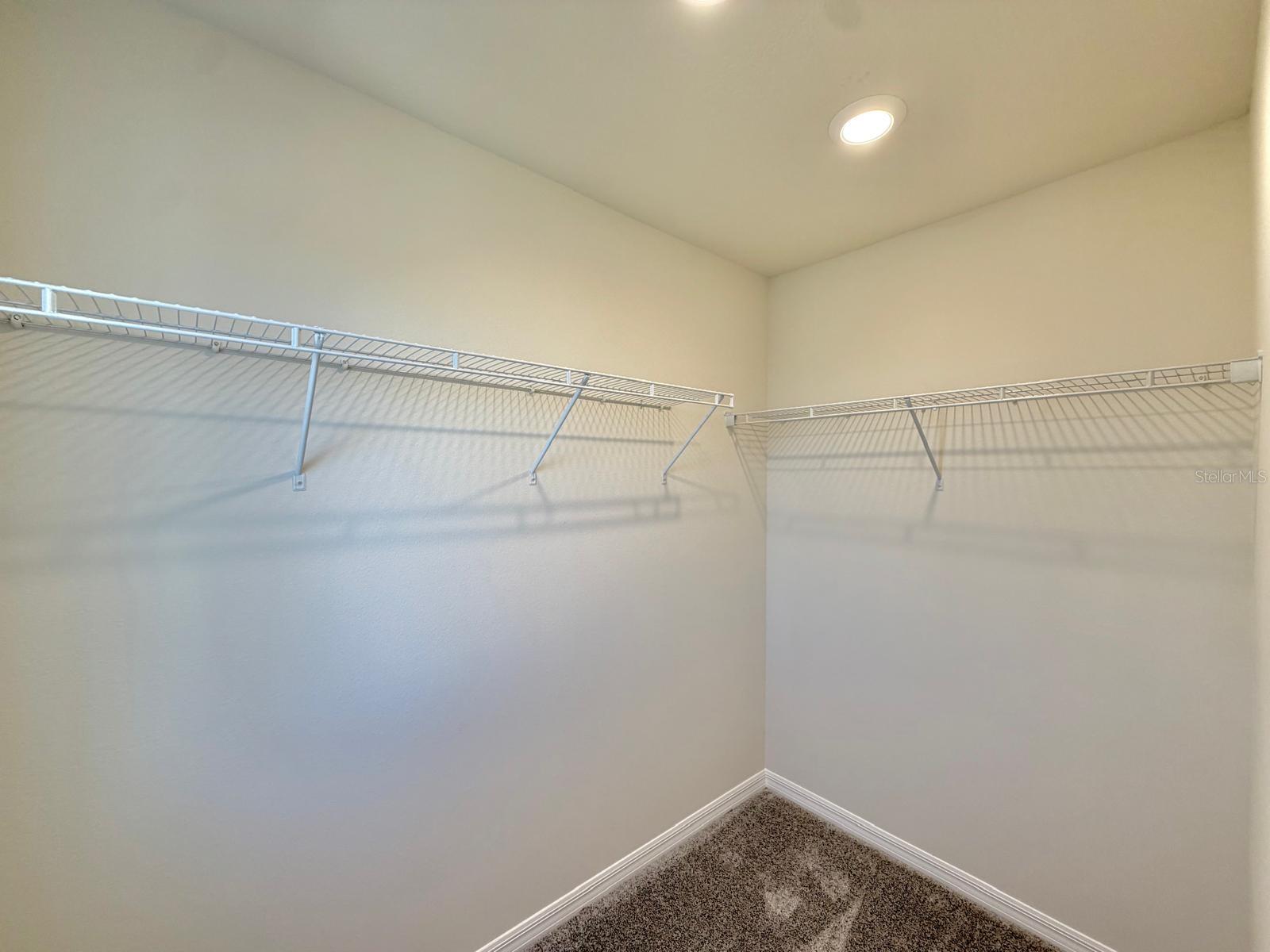 SILVERLEAF OAKS AT HAMLIN PHASE 3A - Residential Lease