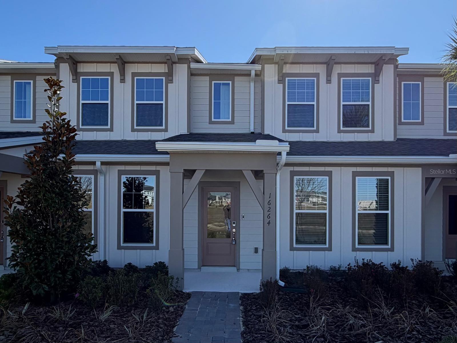 SILVERLEAF OAKS AT HAMLIN PHASE 3A - Residential Lease