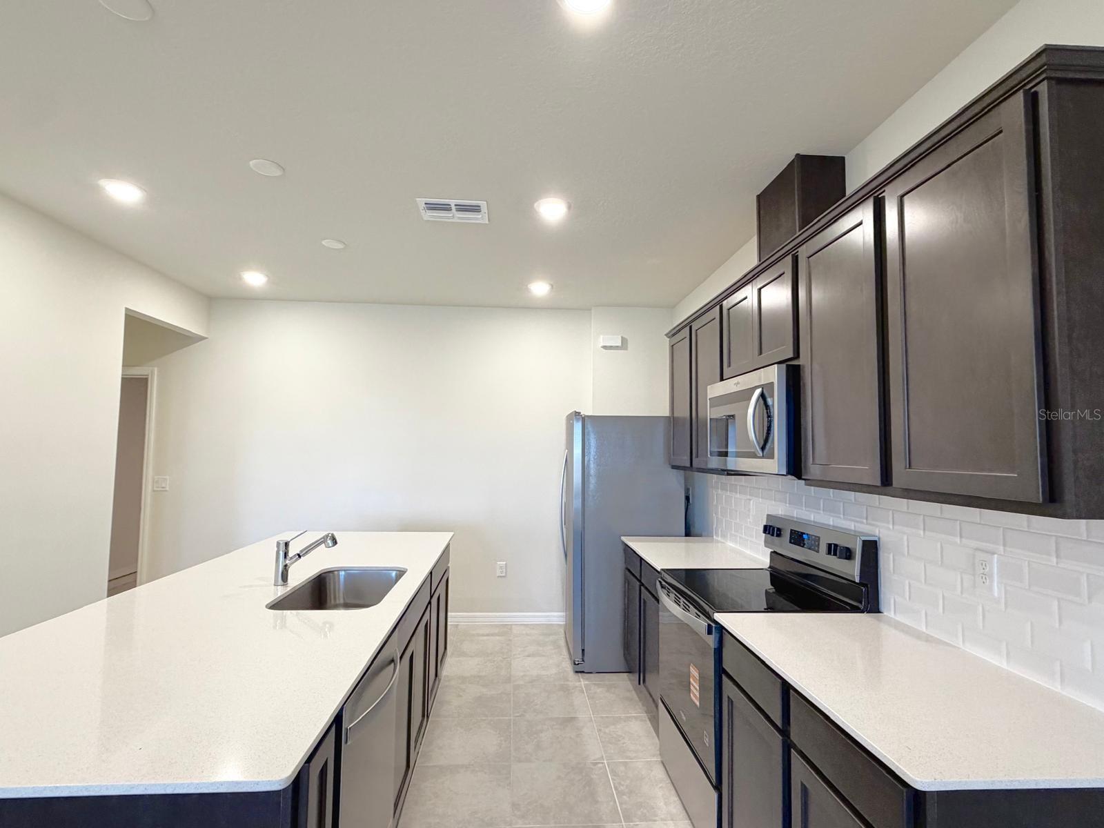 SILVERLEAF OAKS AT HAMLIN PHASE 3A - Residential Lease