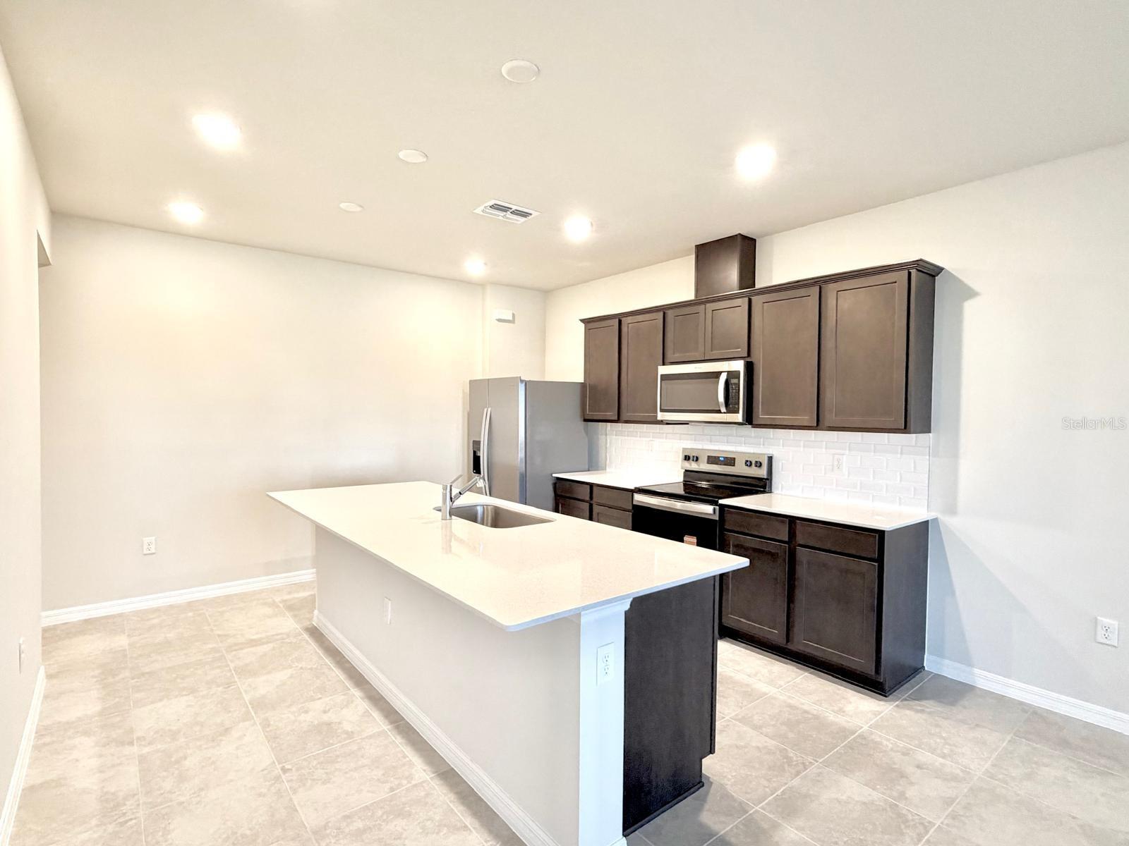 SILVERLEAF OAKS AT HAMLIN PHASE 3A - Residential Lease