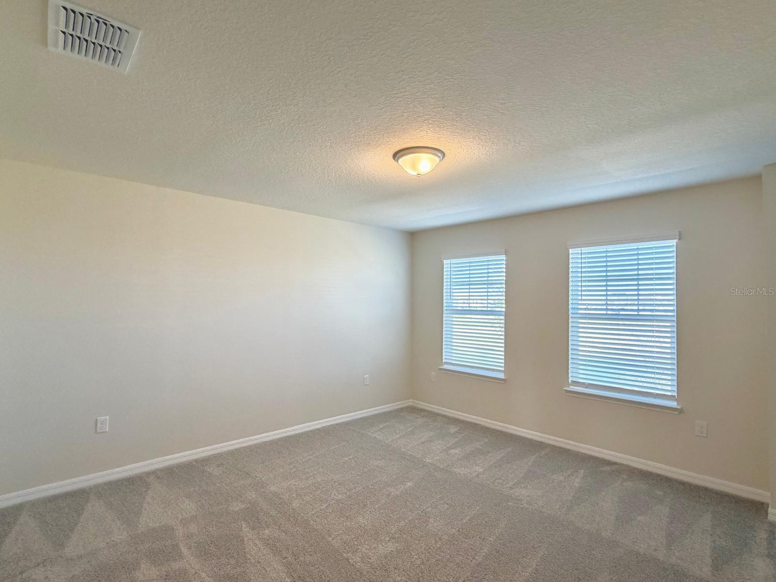 SILVERLEAF OAKS AT HAMLIN PHASE 3A - Residential Lease