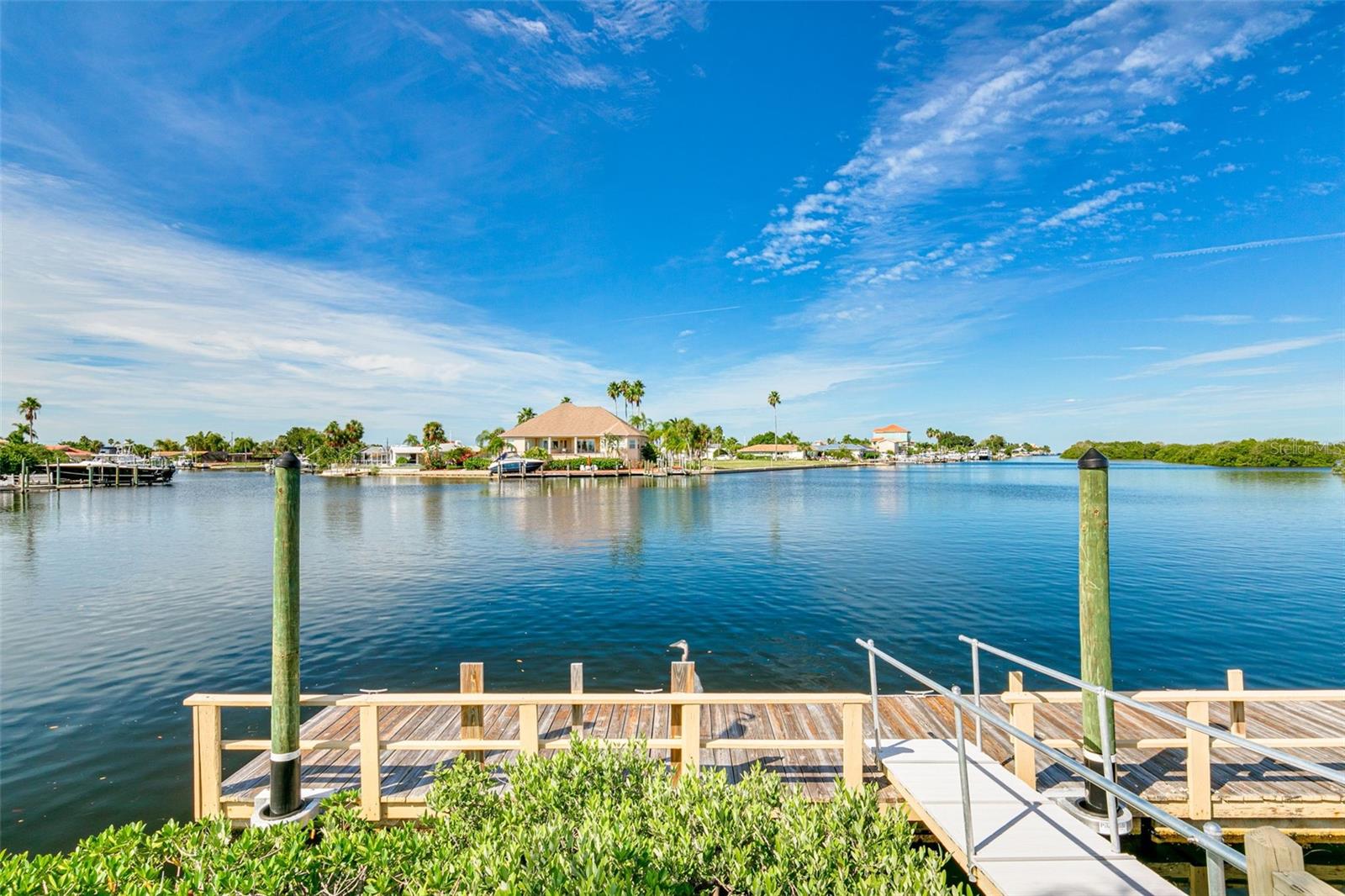 FLOR A MAR - Residential