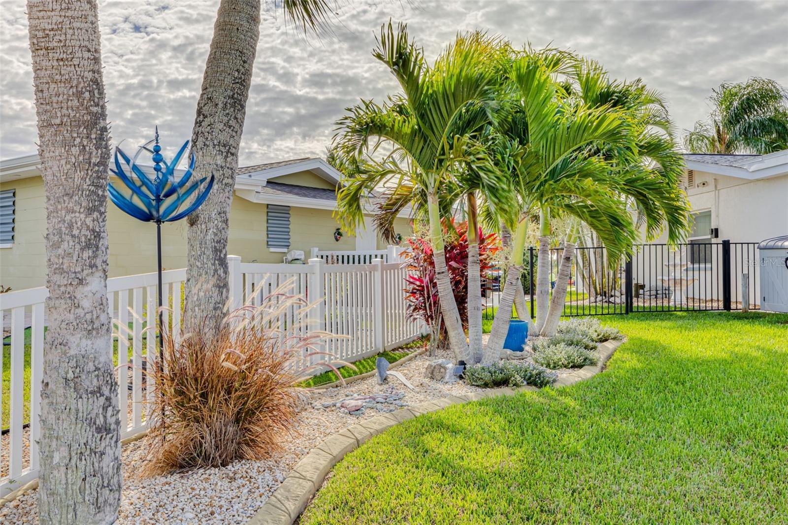 FLOR A MAR - Residential