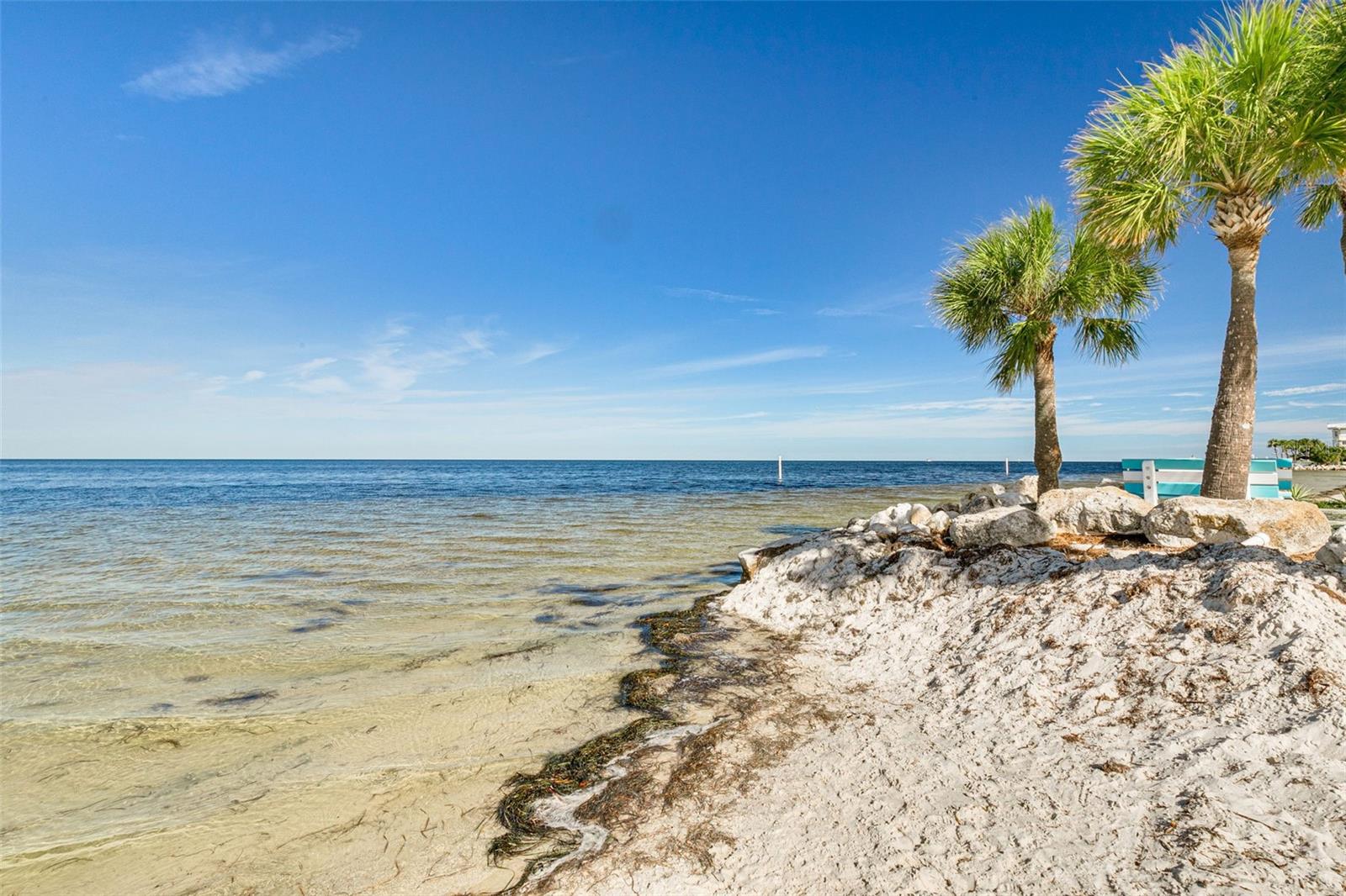 FLOR A MAR - Residential