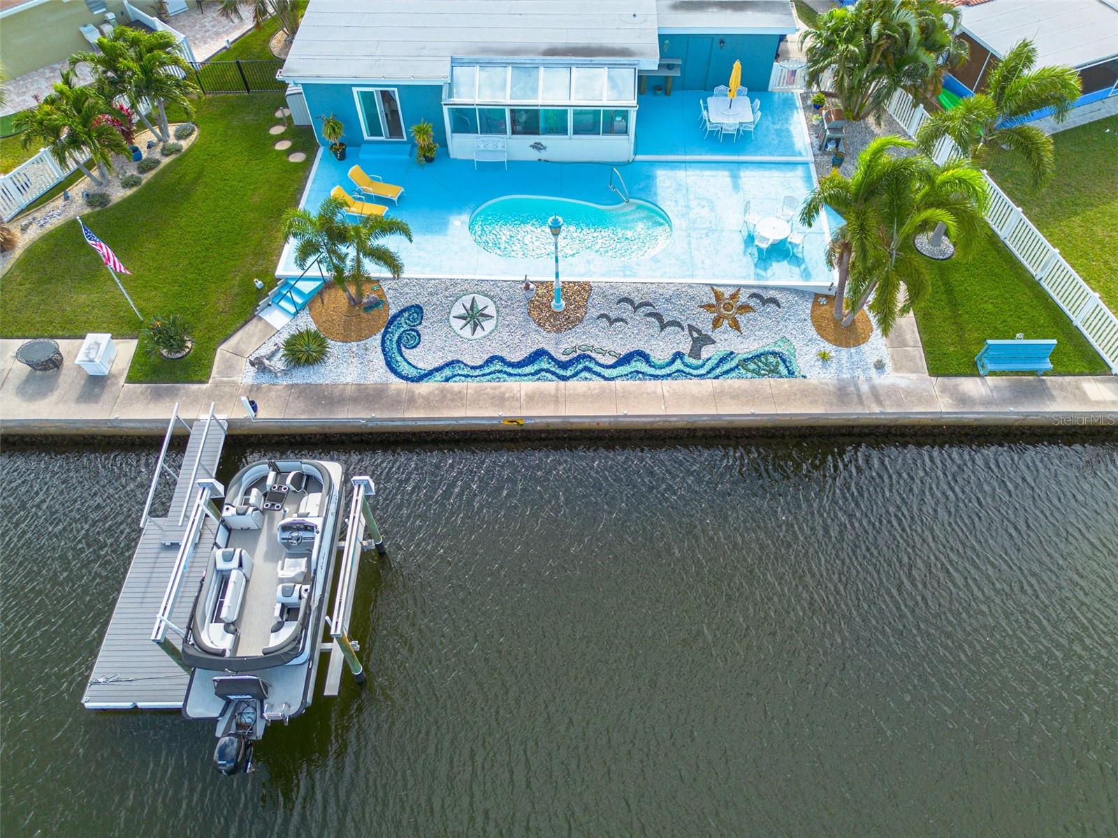 FLOR A MAR - Residential