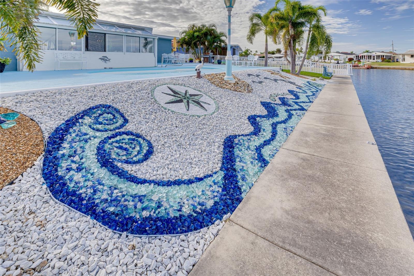 FLOR A MAR - Residential