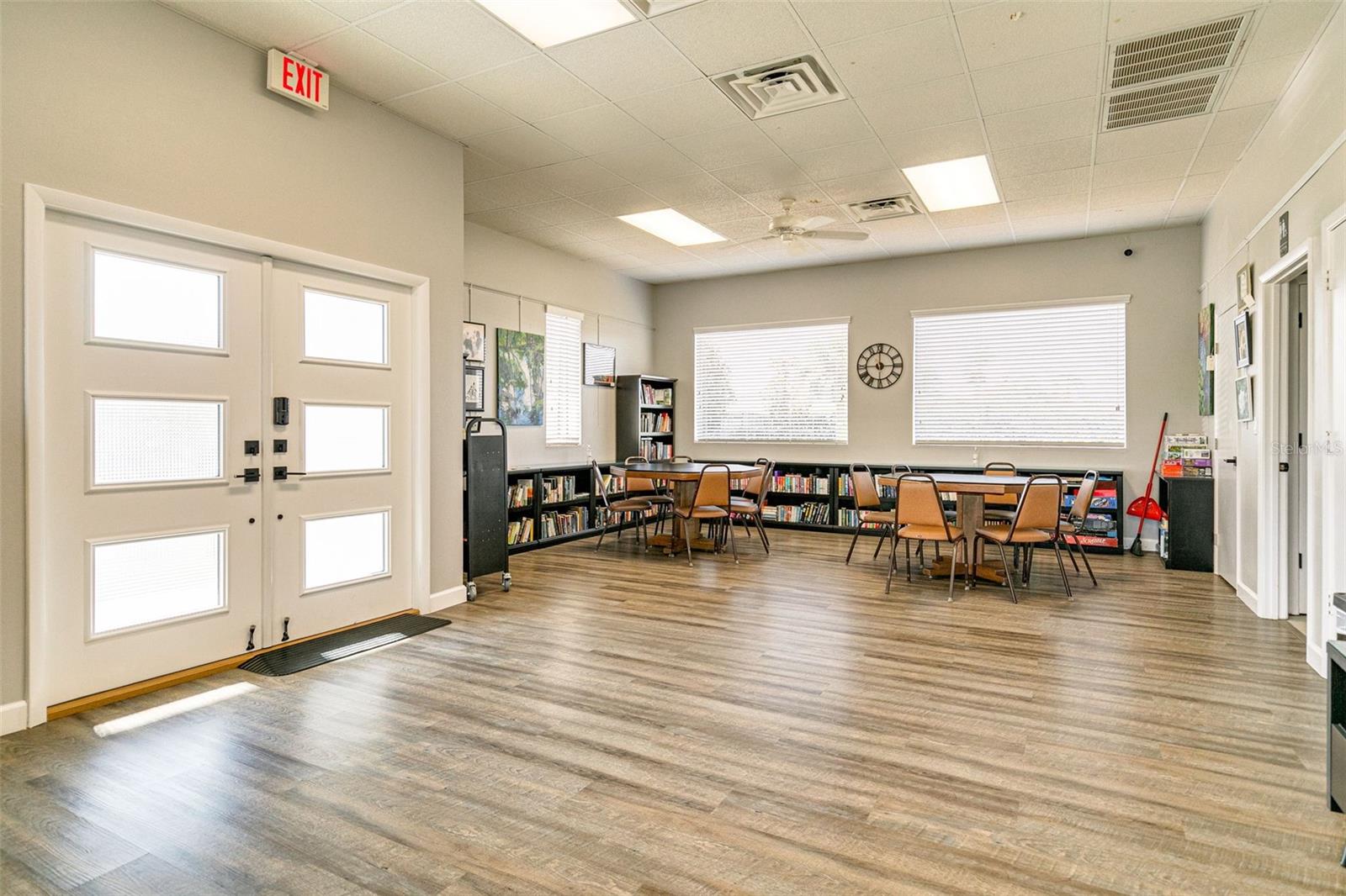 FLOR A MAR - Residential