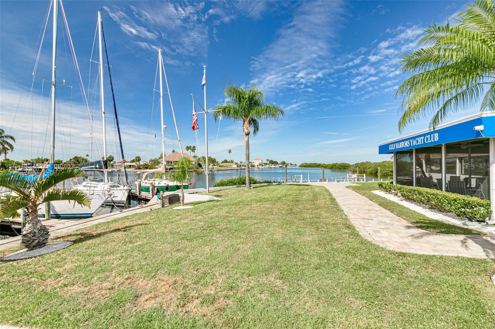 FLOR A MAR - Residential