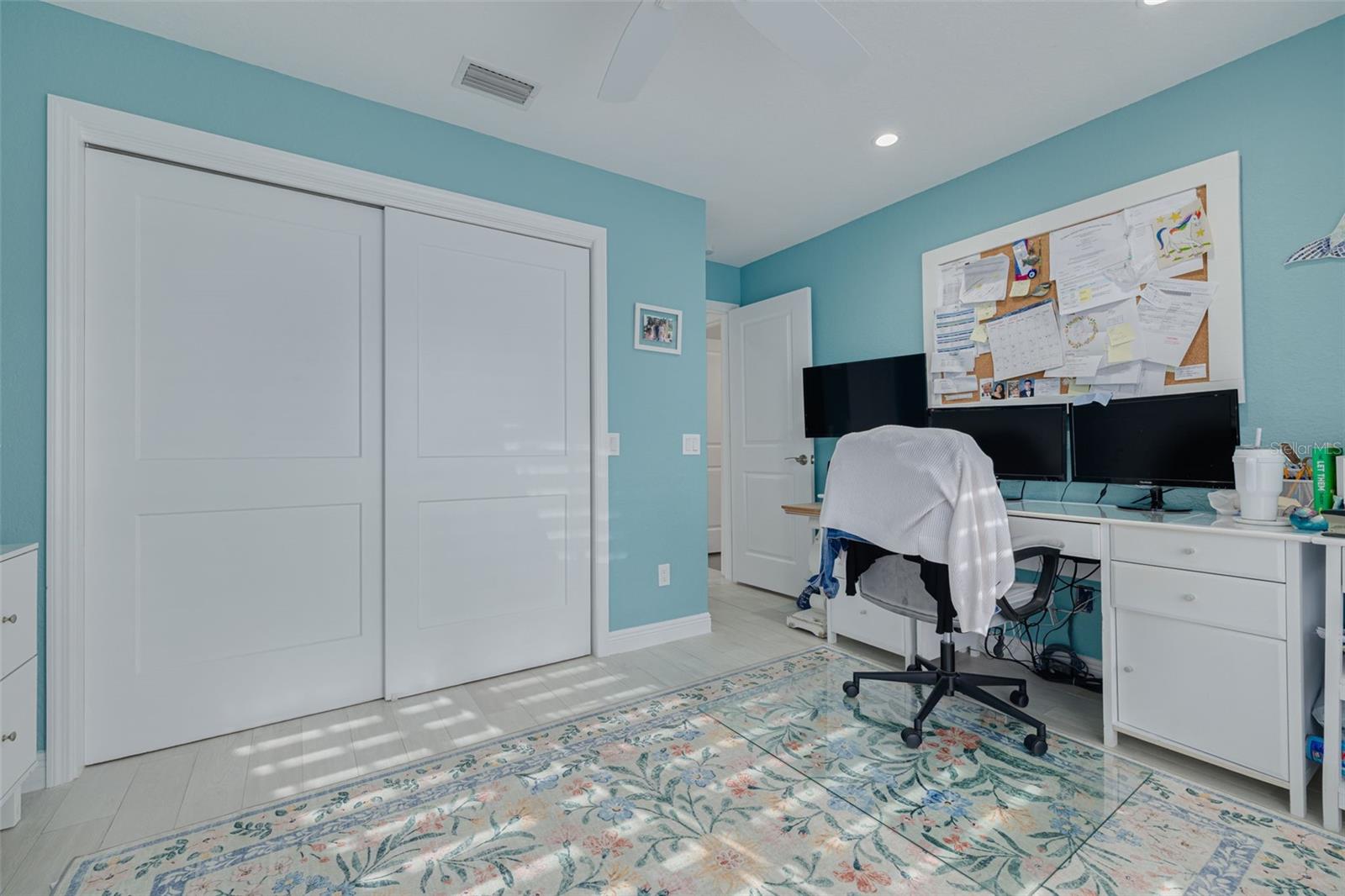 FLOR A MAR - Residential