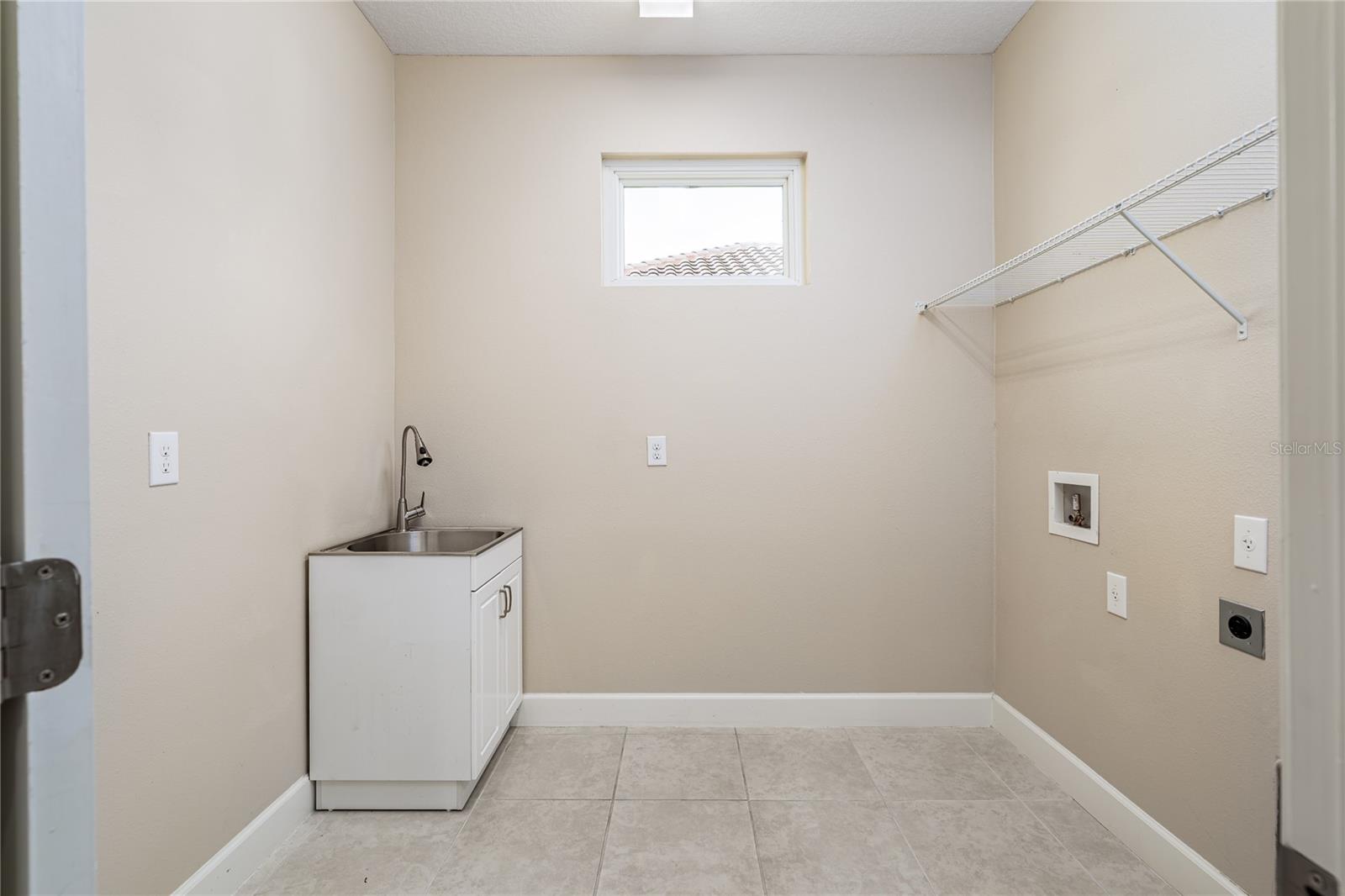 ARTISAN LAKES ESPLANADE PH III SP A-E - Residential