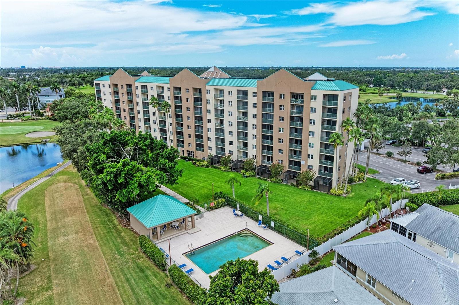 THE TERRA CEIA CLUB - Residential