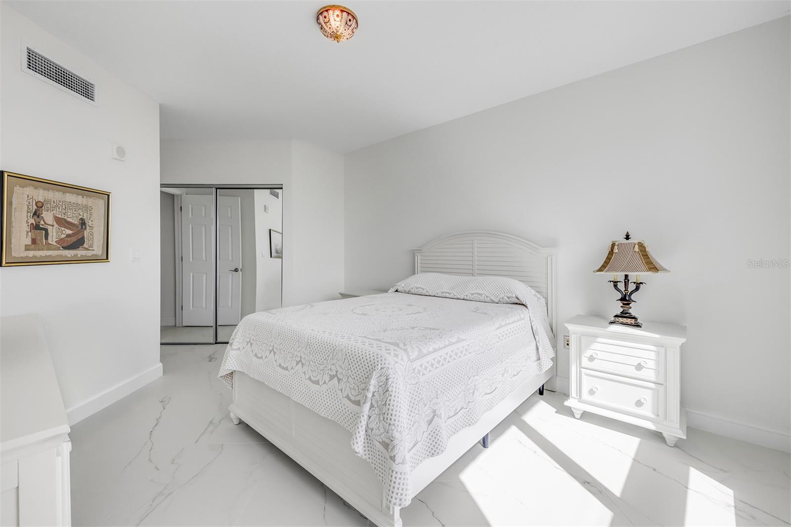 MARINA GRANDE/HALIFAX 01 - Residential