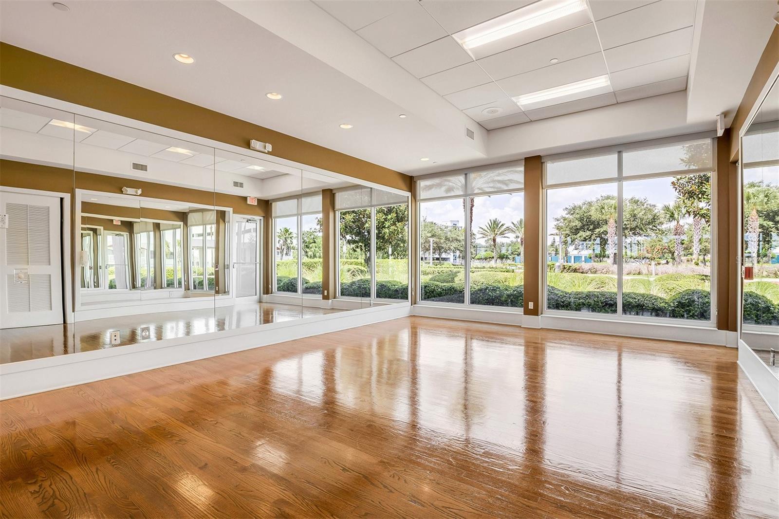 MARINA GRANDE/HALIFAX 01 - Residential