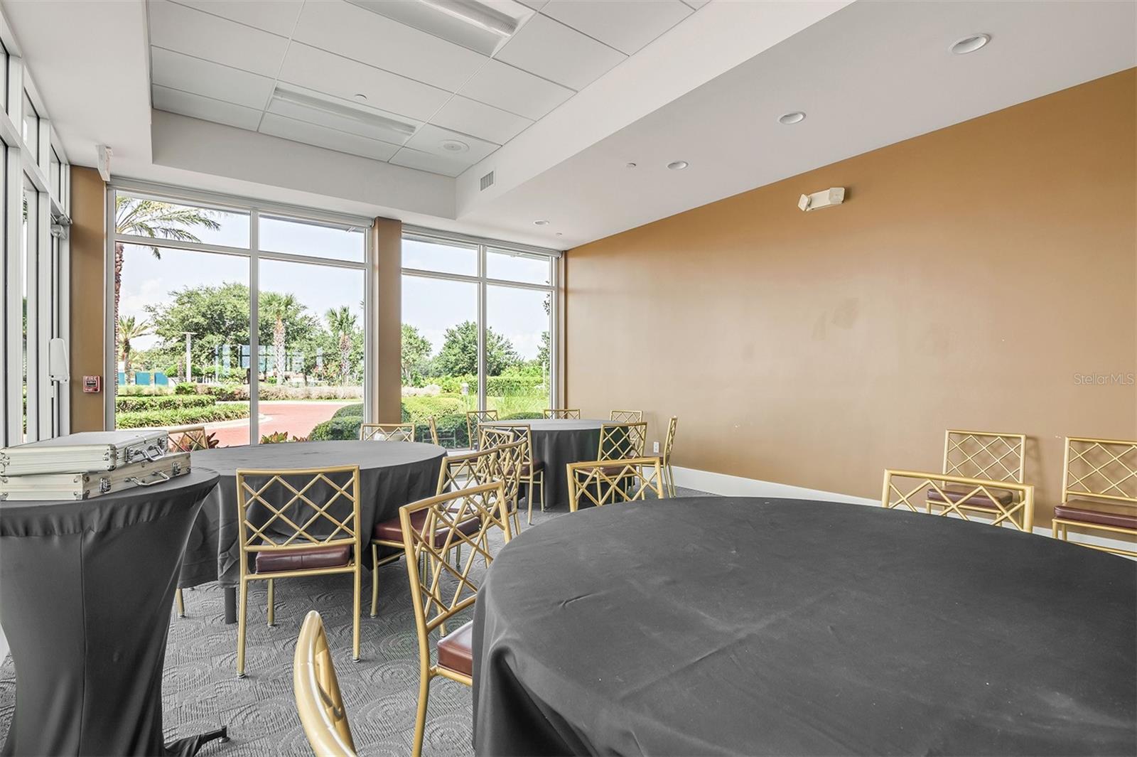 MARINA GRANDE/HALIFAX 01 - Residential