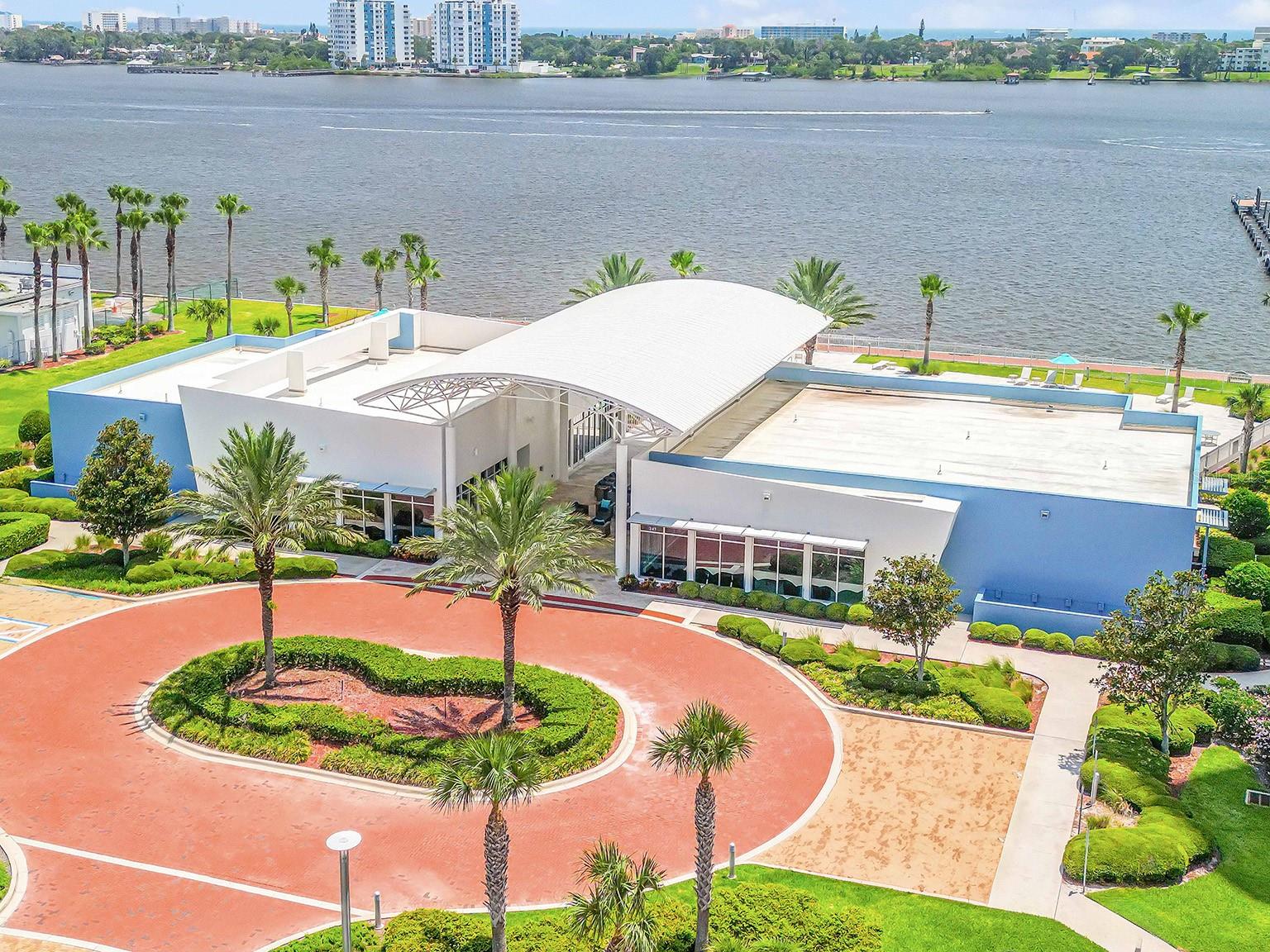 MARINA GRANDE/HALIFAX 01 - Residential