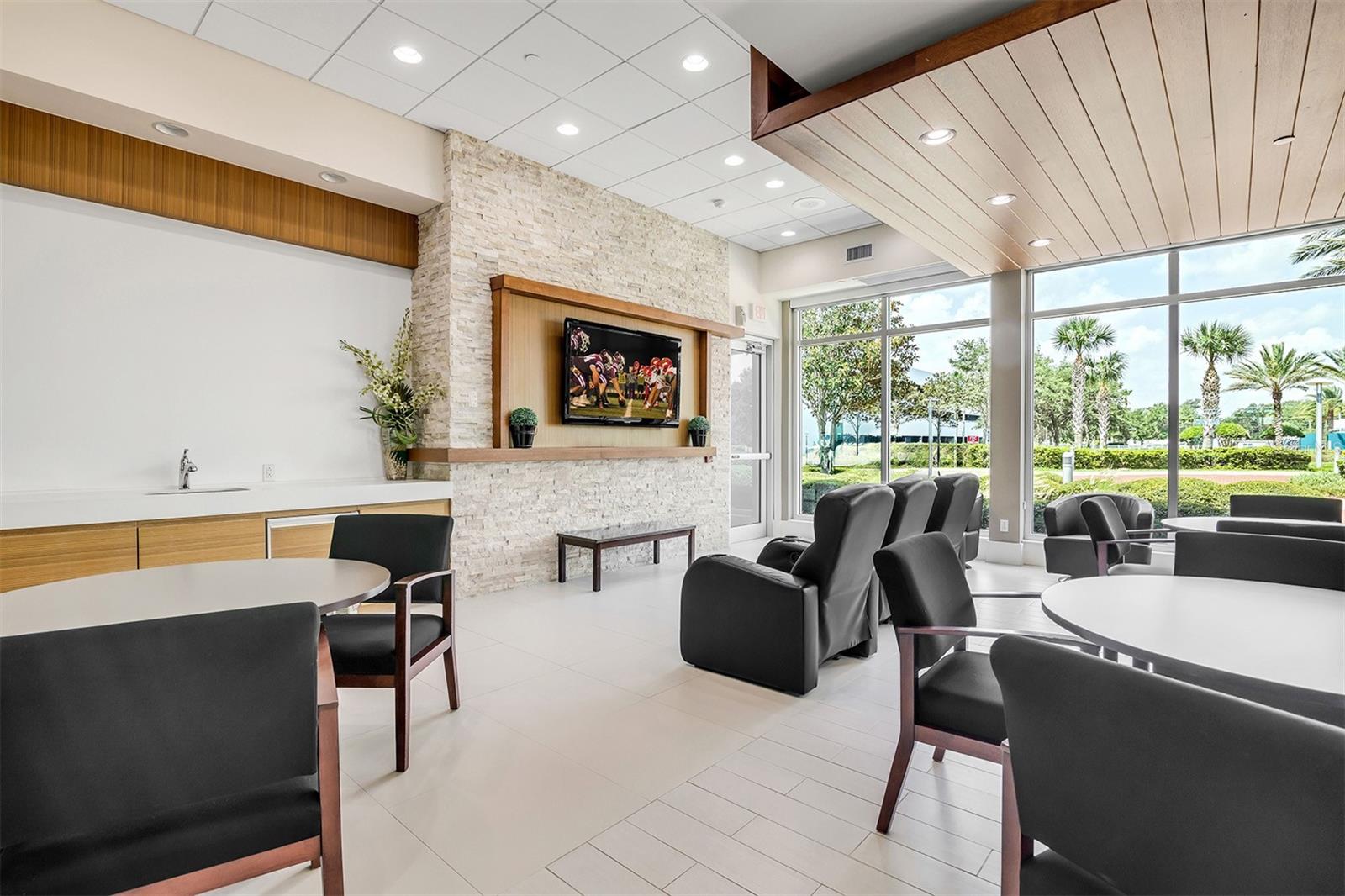 MARINA GRANDE/HALIFAX 01 - Residential