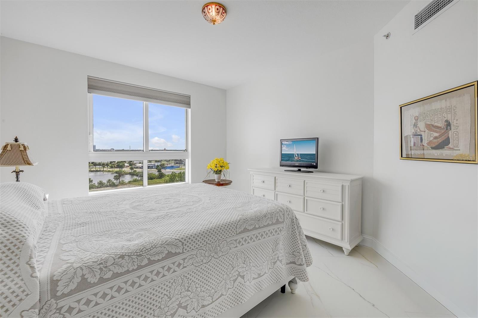 MARINA GRANDE/HALIFAX 01 - Residential