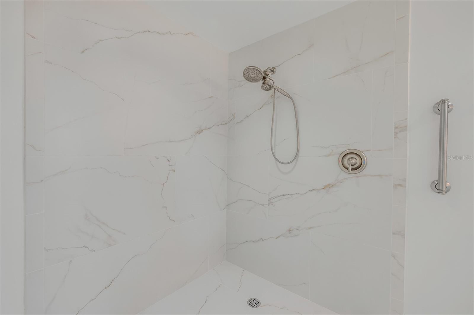 MARINA GRANDE/HALIFAX 01 - Residential