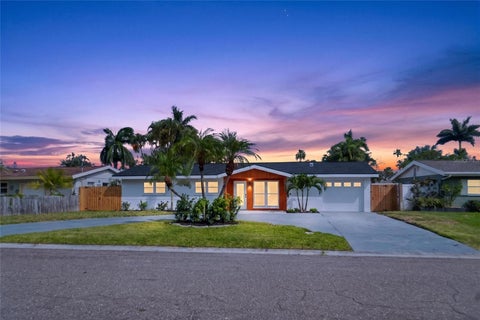 Photo of 1524 Carson Circle NE, St Petersburg, FL 33703 (MLS # A4696596)