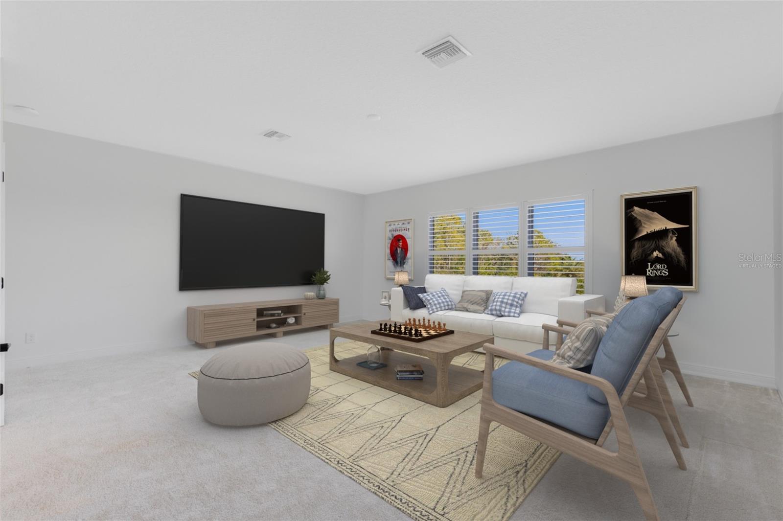 LAUREL POINTE - Residential