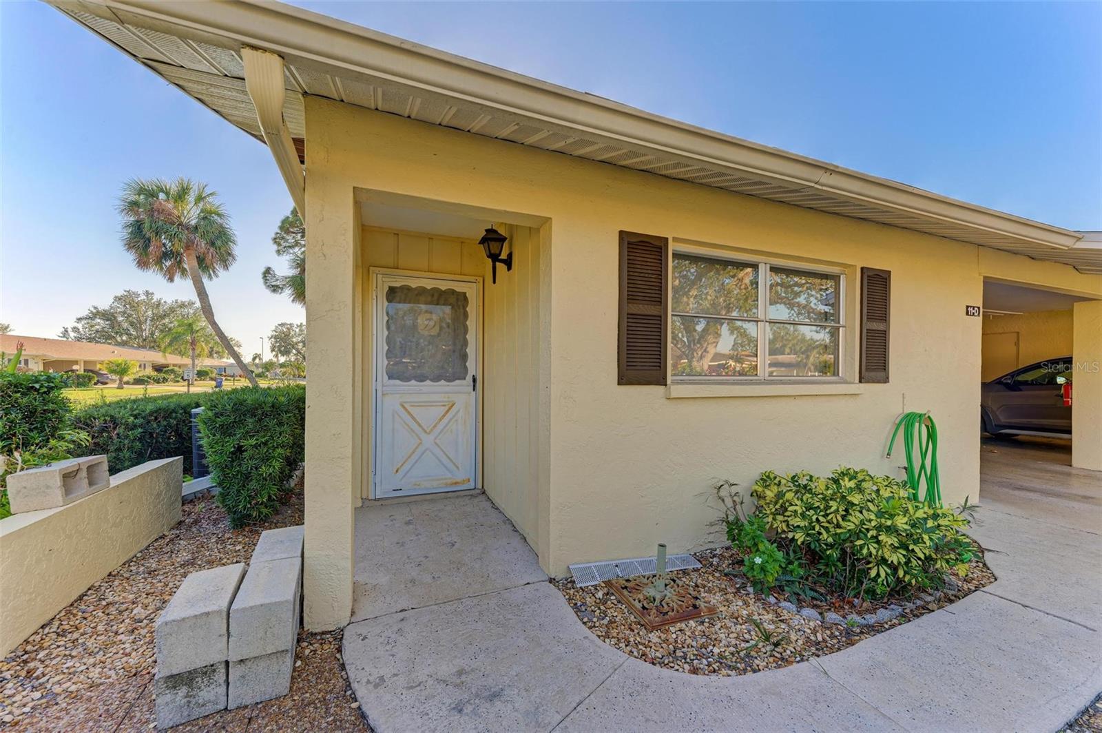 390 301 BOULEVARD W 11D